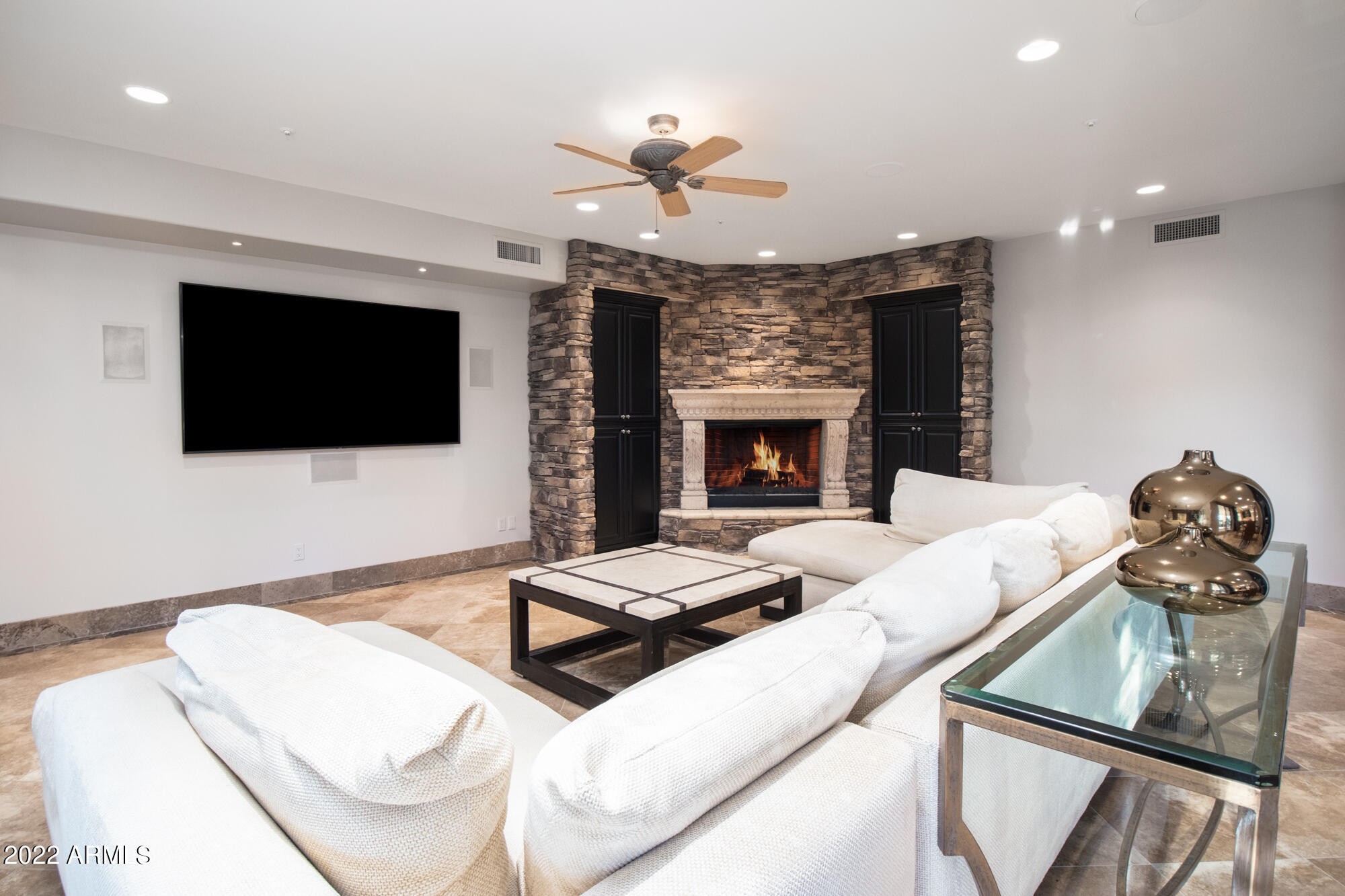 PALO VIENTO 1 - Residential