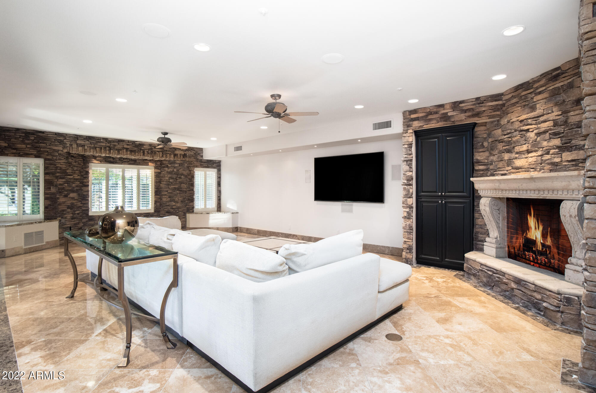 PALO VIENTO 1 - Residential