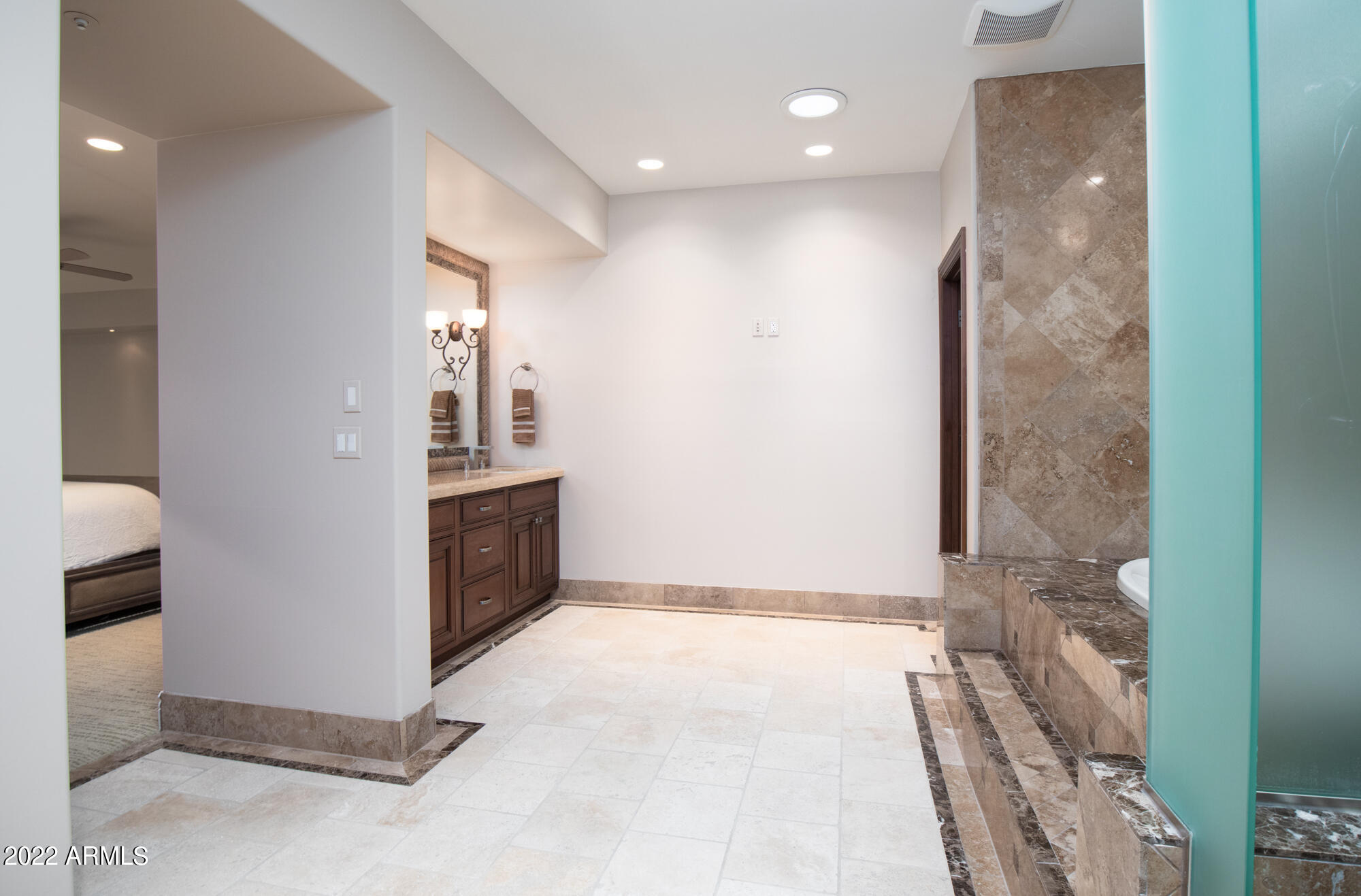 PALO VIENTO 1 - Residential