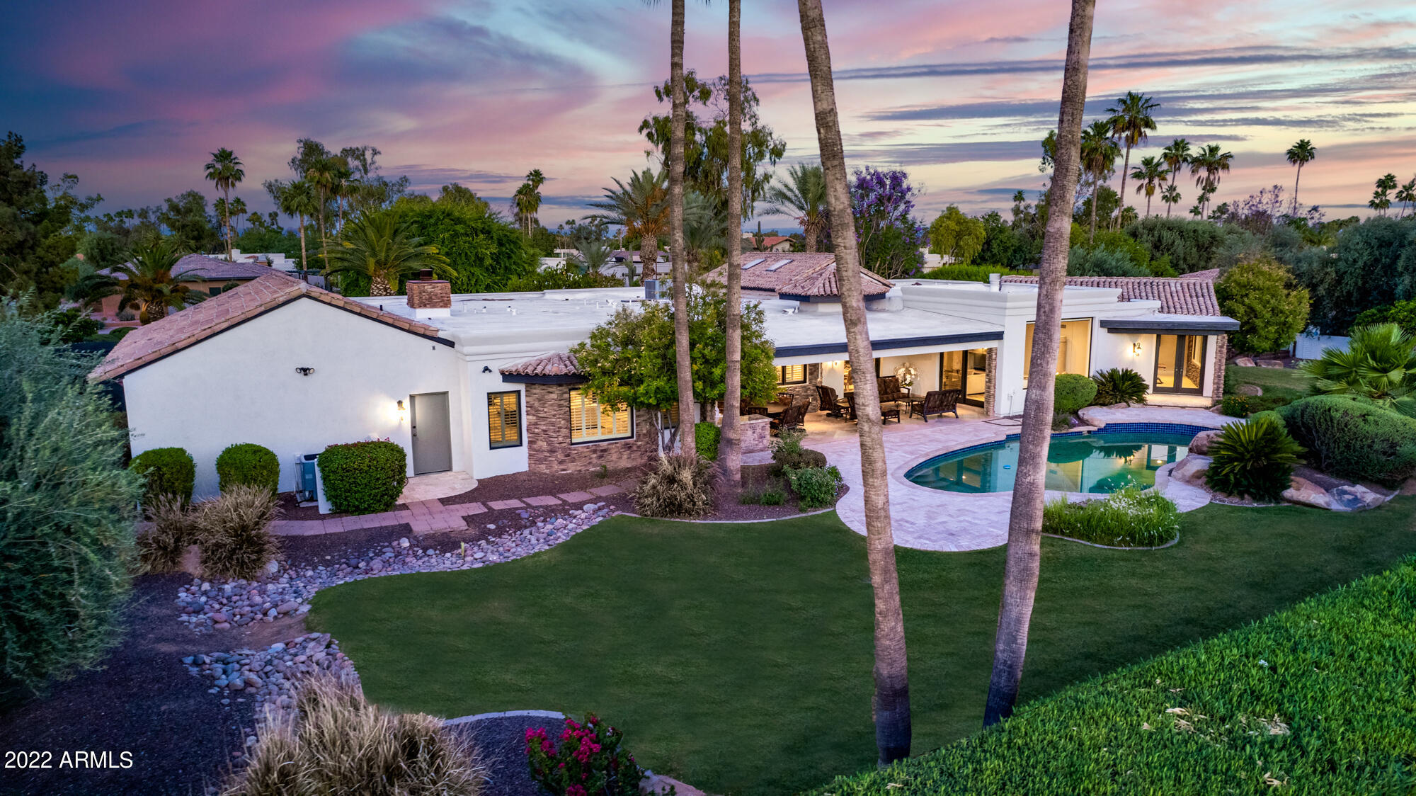 PALO VIENTO 1 - Residential