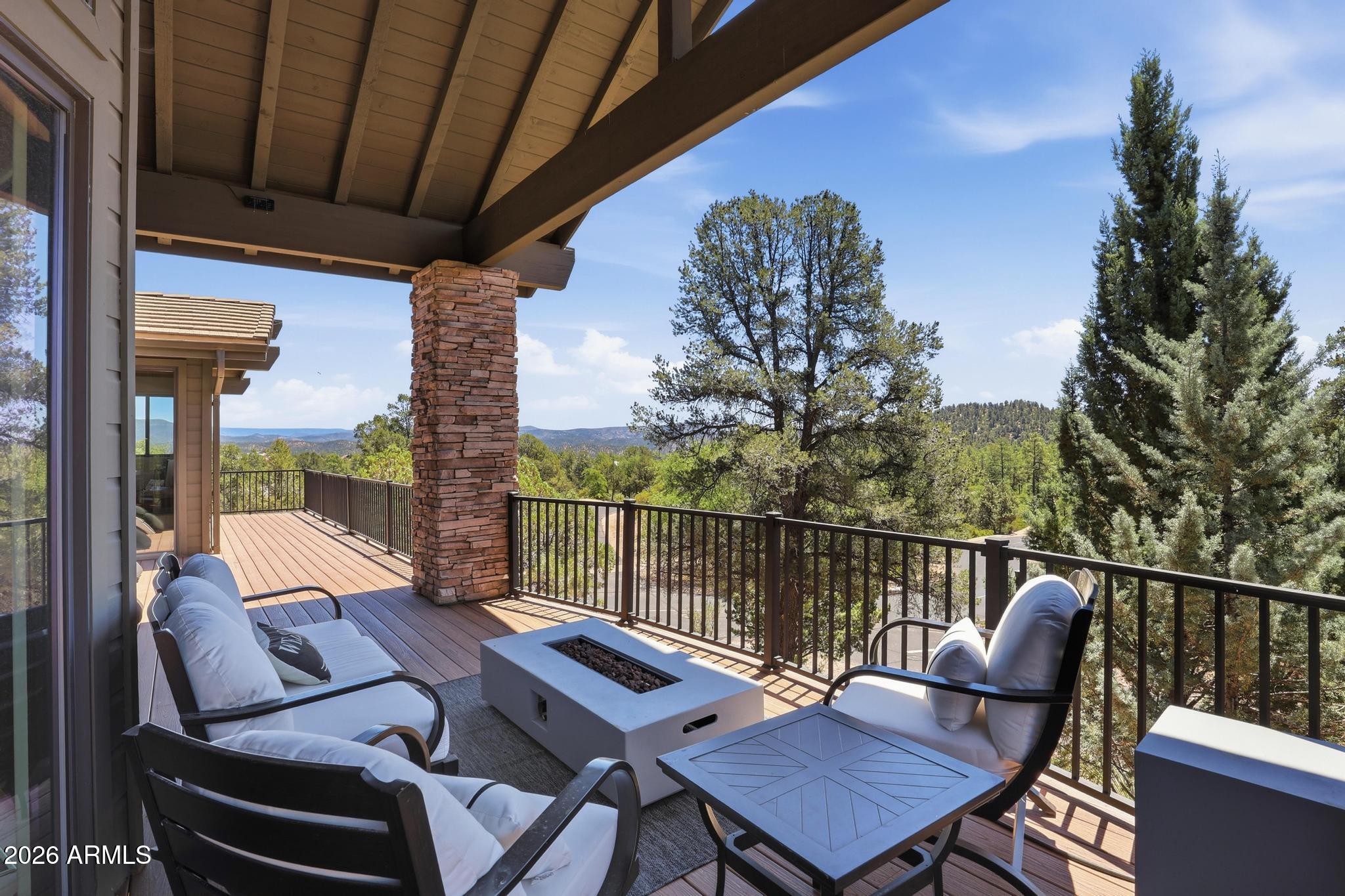 RIM GOLF CLUB PHASE 1 - Residential
