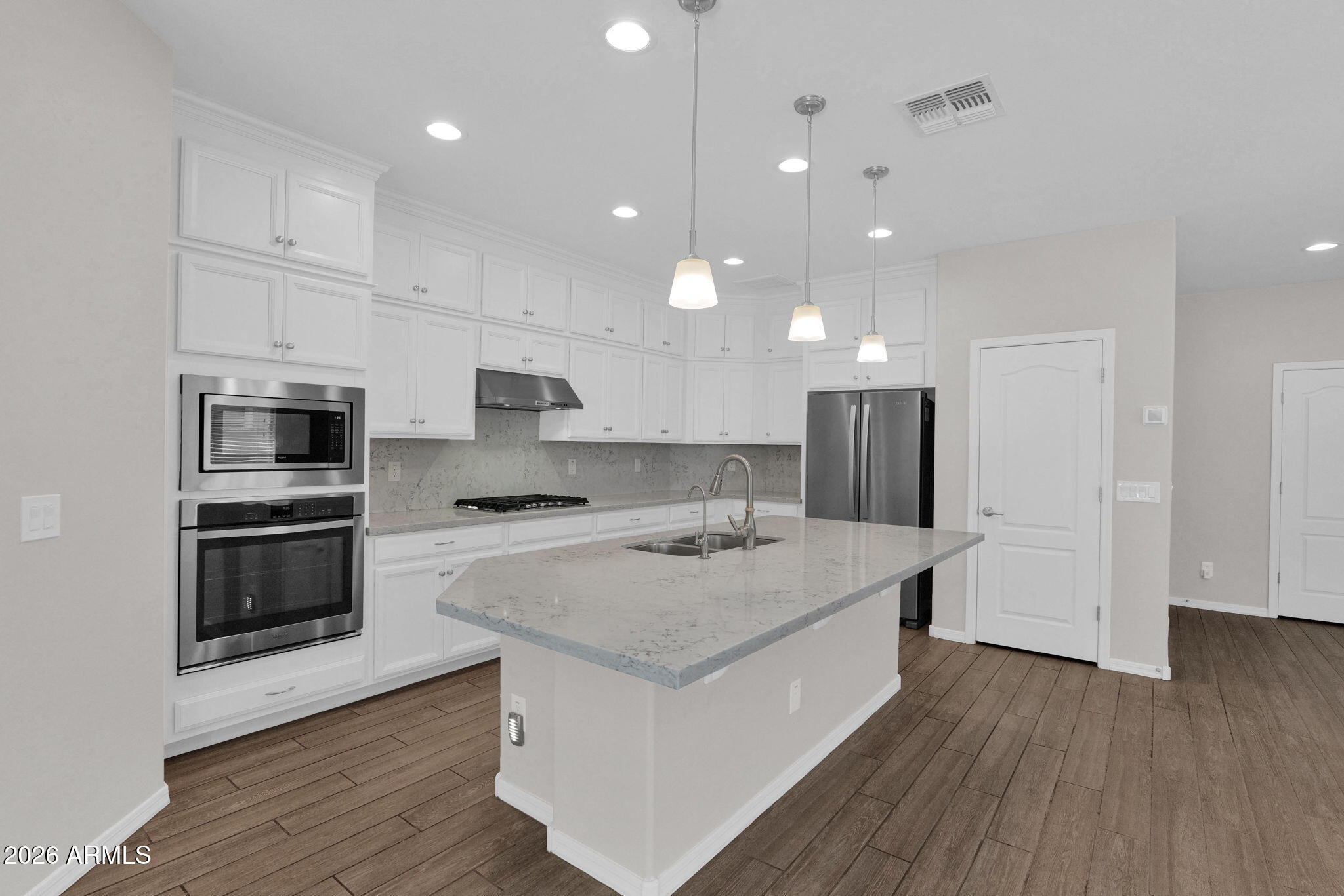 SOUTHERN ENCLAVE - Residential