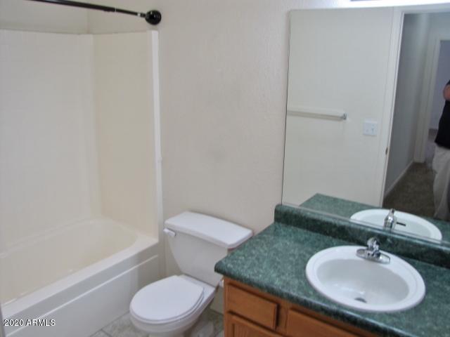 LONDON SQUARE UNIT 2 - Residential