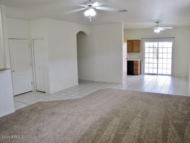 LONDON SQUARE UNIT 2 - Residential