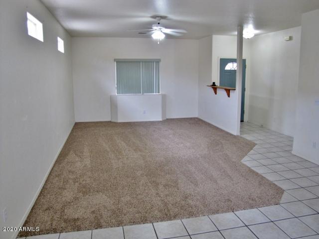 LONDON SQUARE UNIT 2 - Residential
