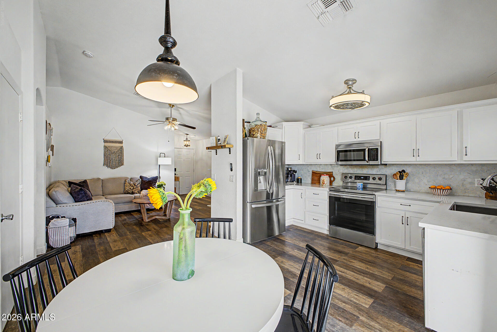 MOUNTAINGATE UNIT 1 - Residential