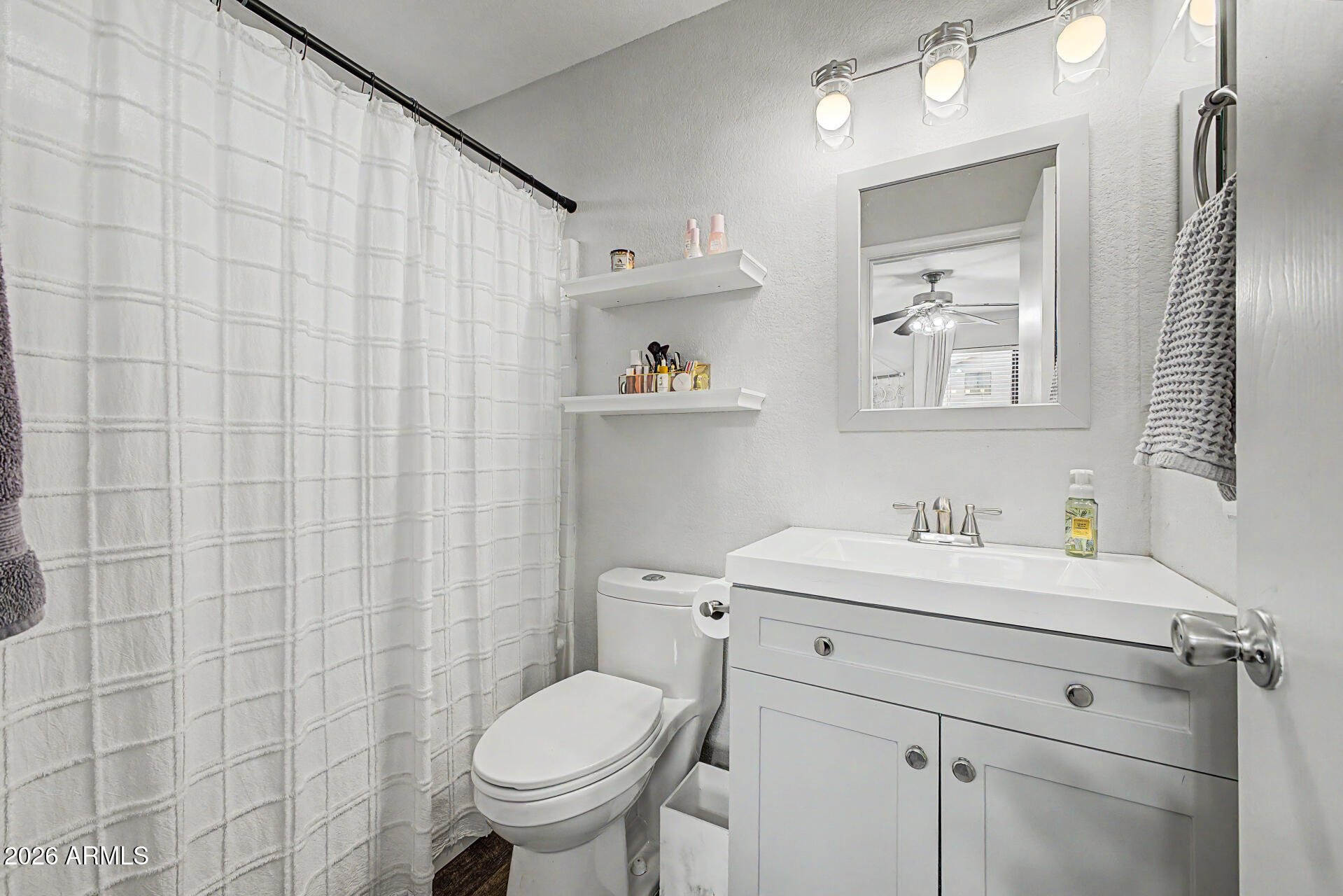 MOUNTAINGATE UNIT 1 - Residential