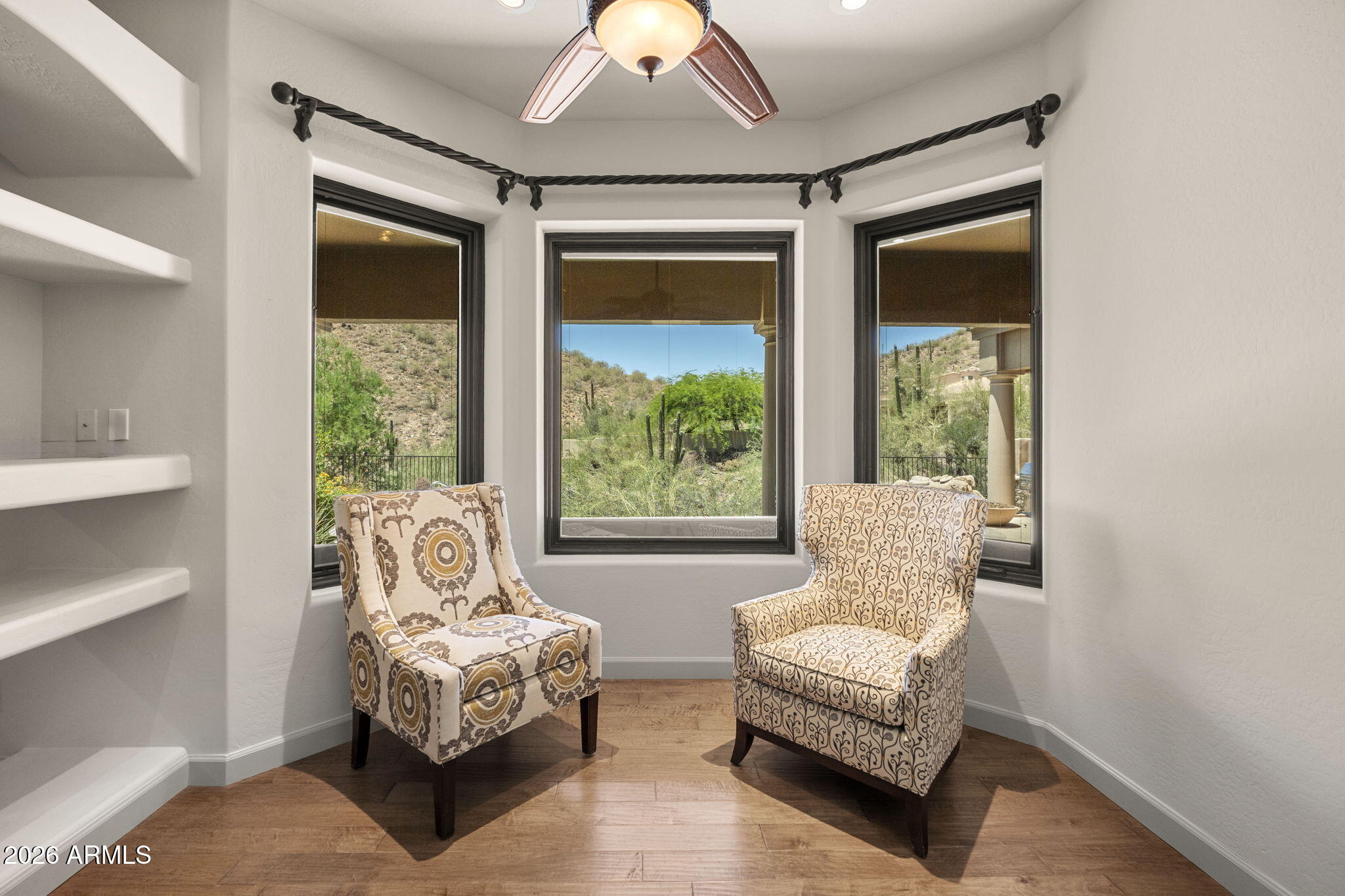 SCOTTSDALE MOUNTAIN - Residential