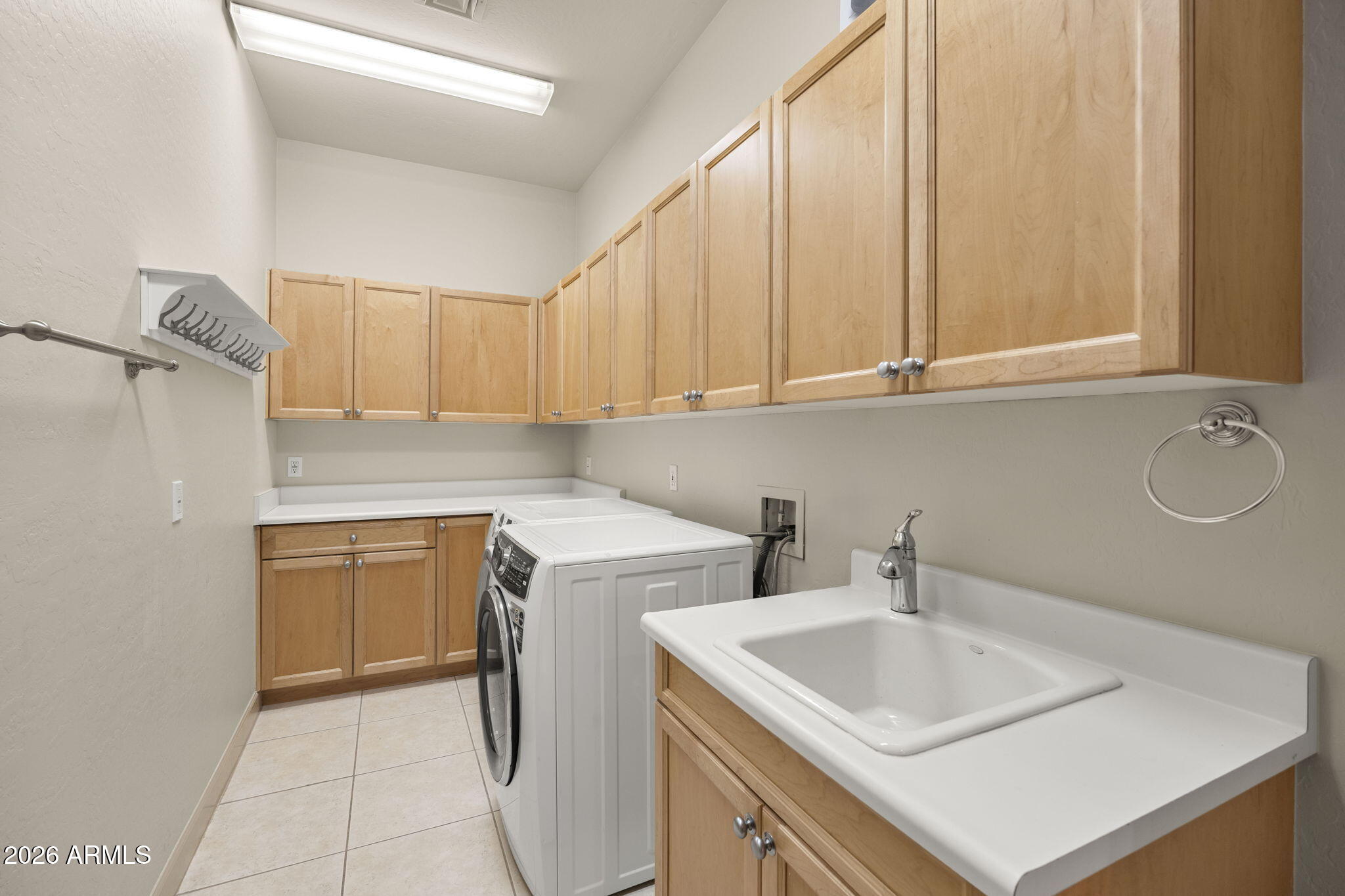 SCOTTSDALE MOUNTAIN - Residential