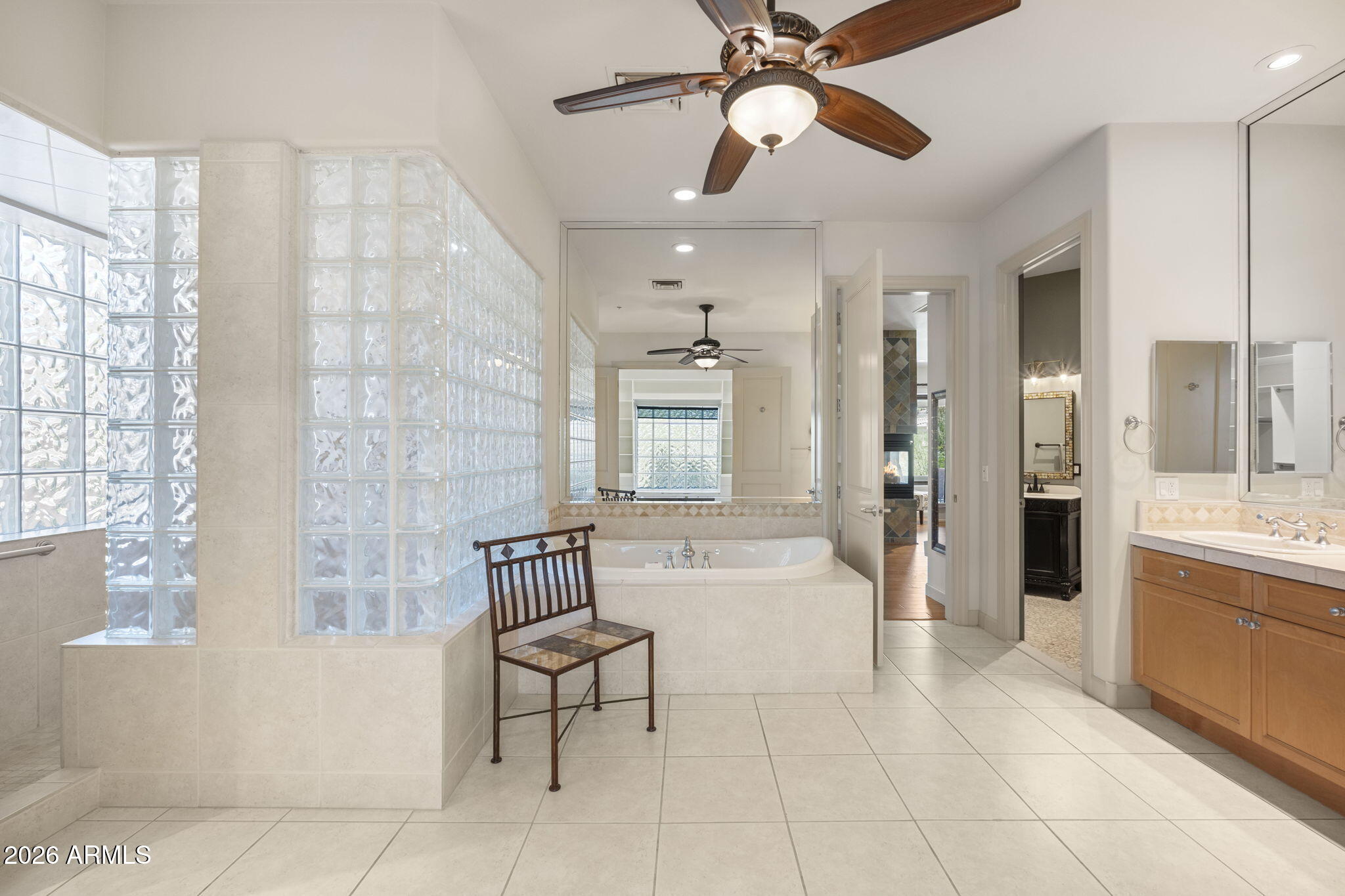 SCOTTSDALE MOUNTAIN - Residential