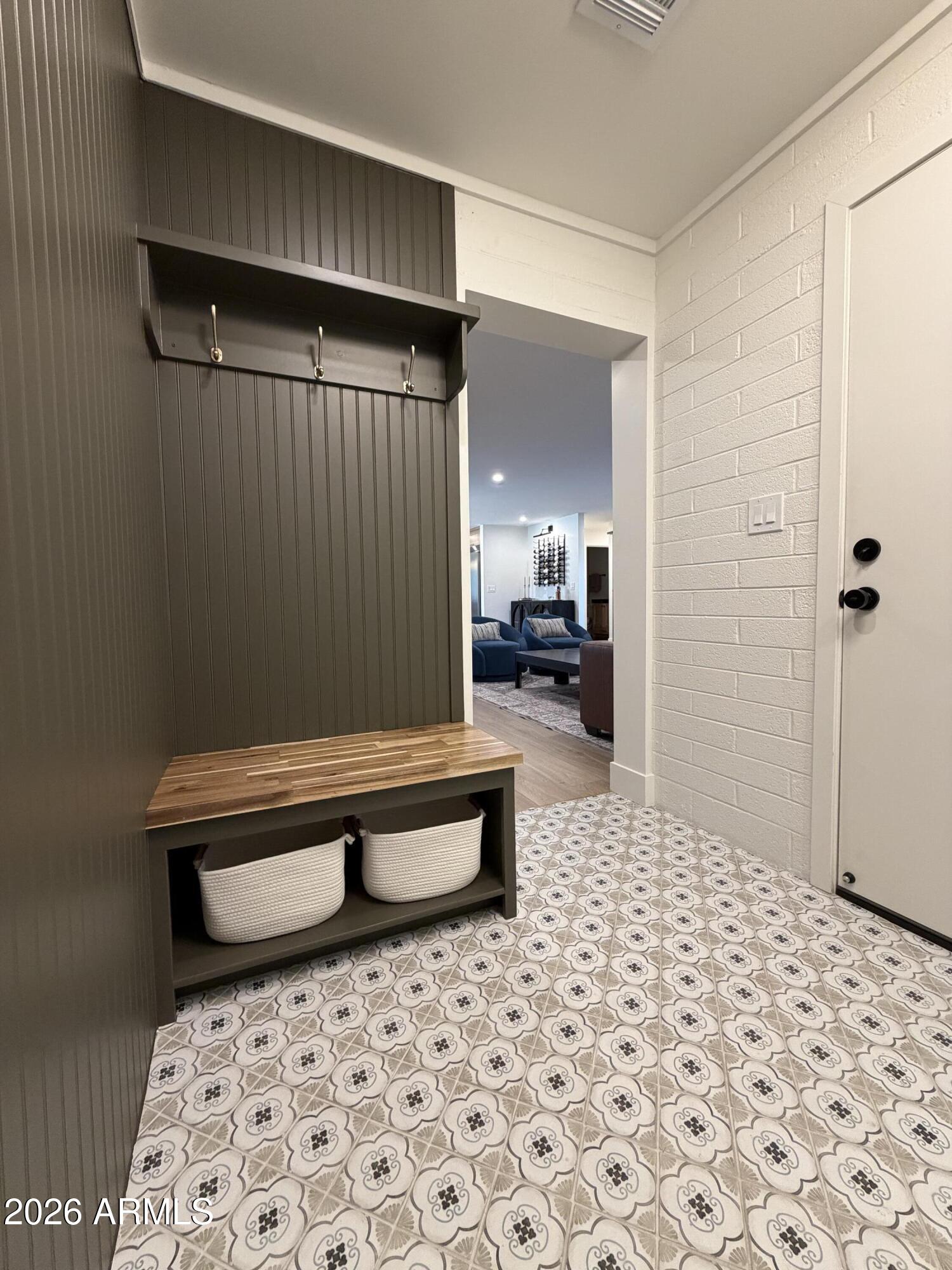 VALLEY ESTATES - Residential