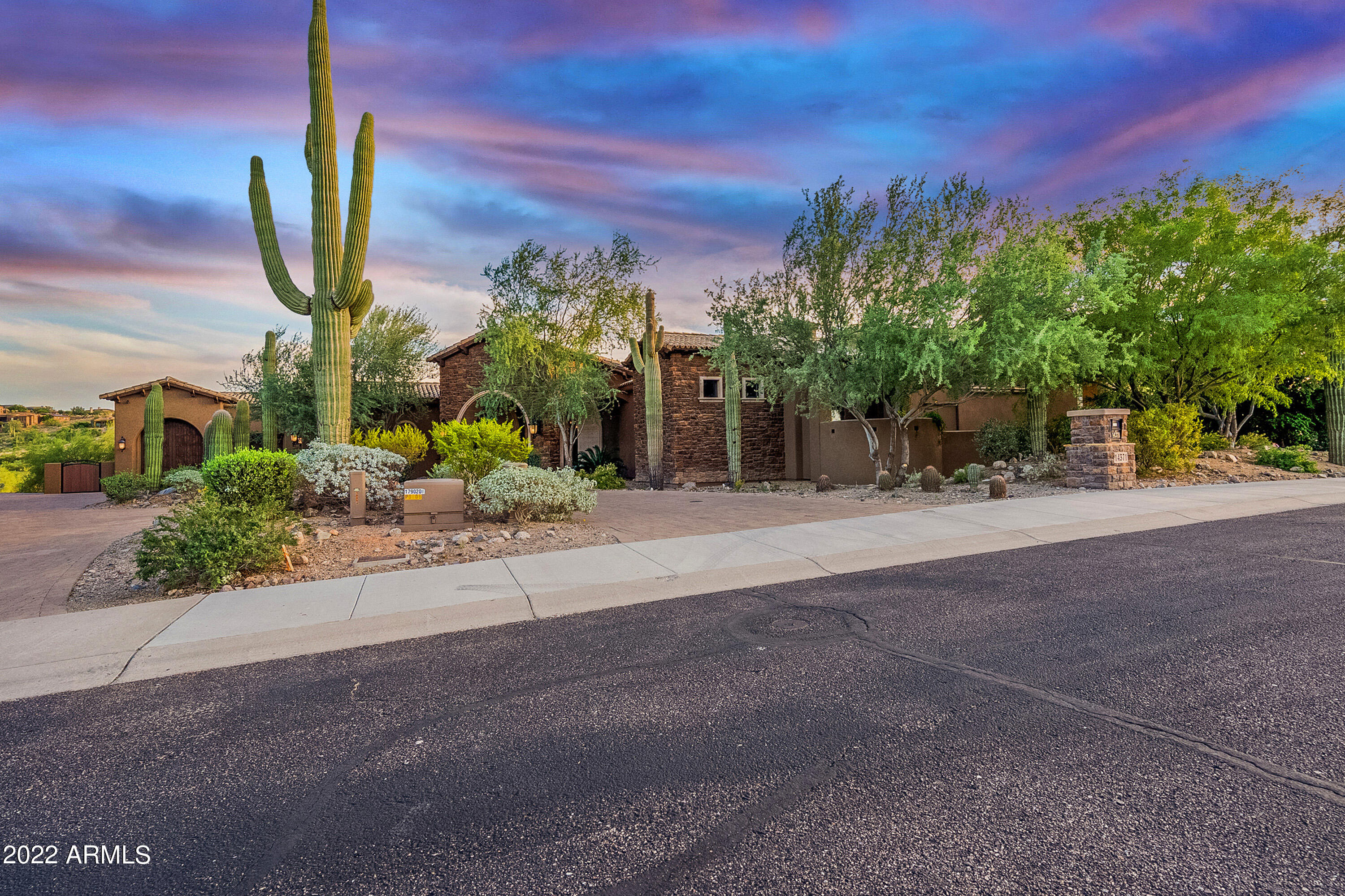 HIDDEN HILLS PARCEL D & E - Residential