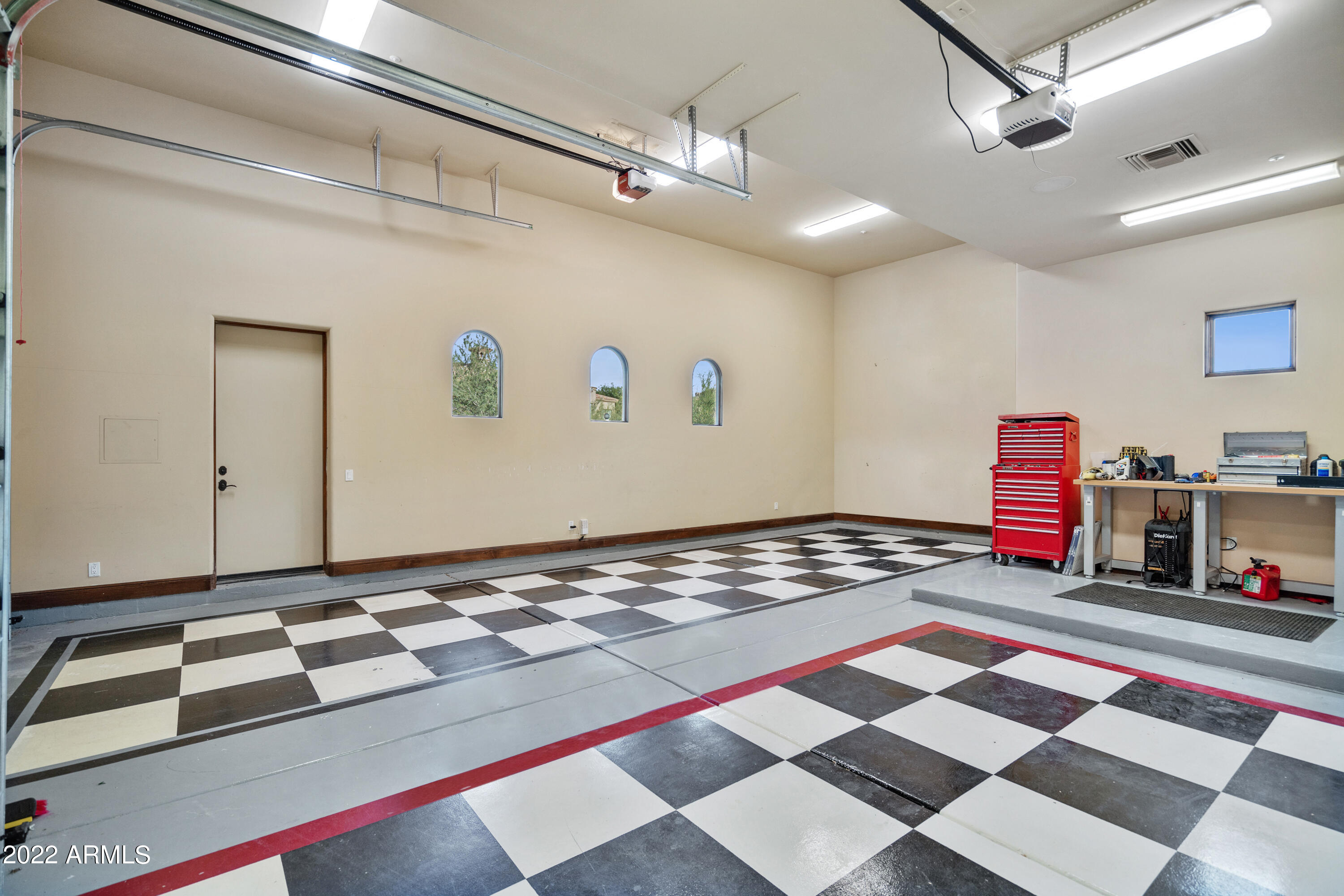 HIDDEN HILLS PARCEL D & E - Residential