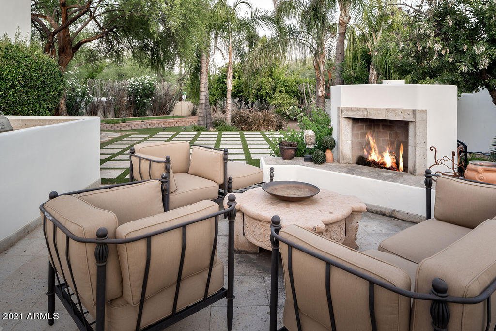 CASA BLANCA ESTATES LOT 20-37 & TR A - Residential