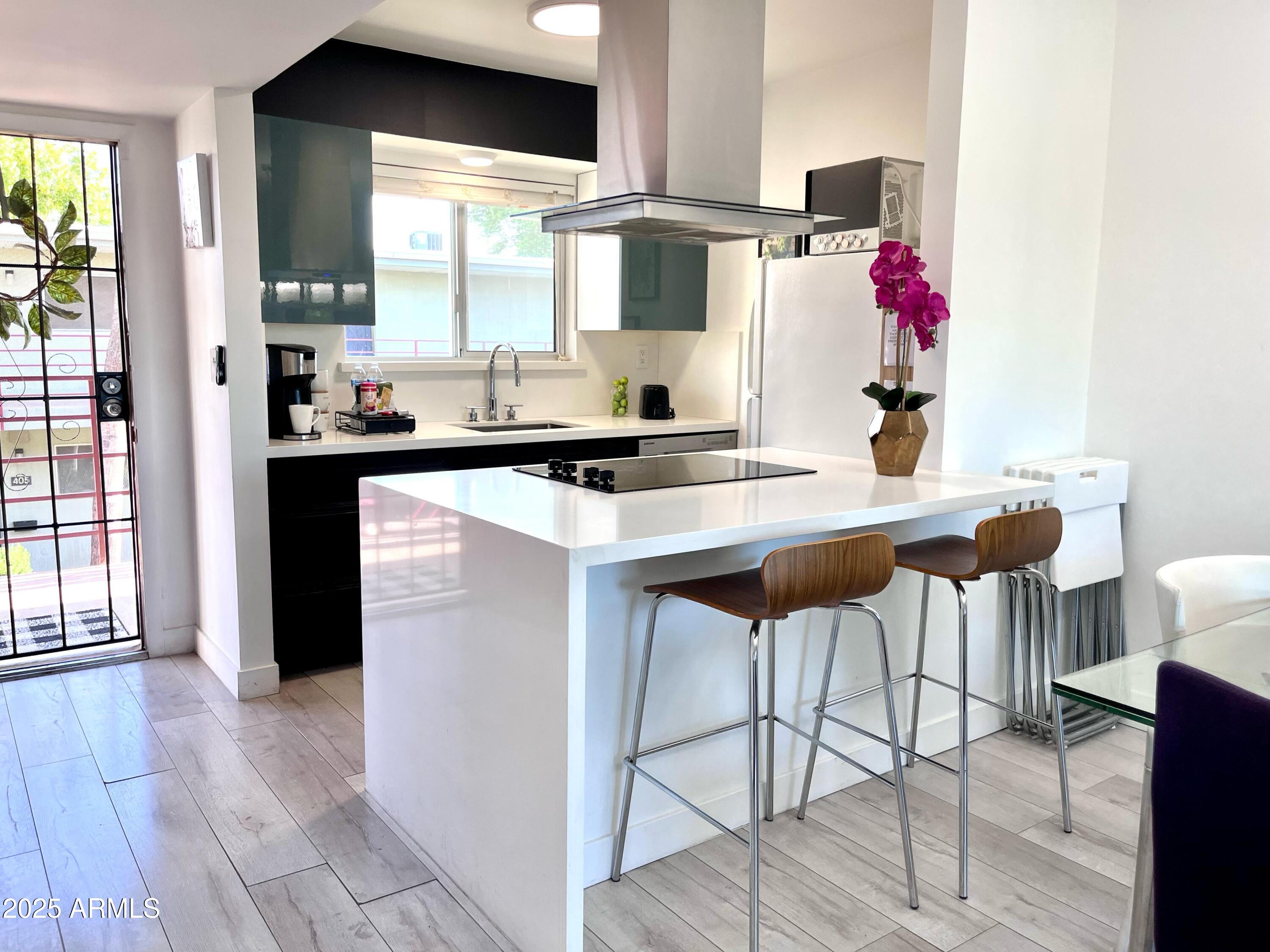 CAMELBACK HOUSE - Residential