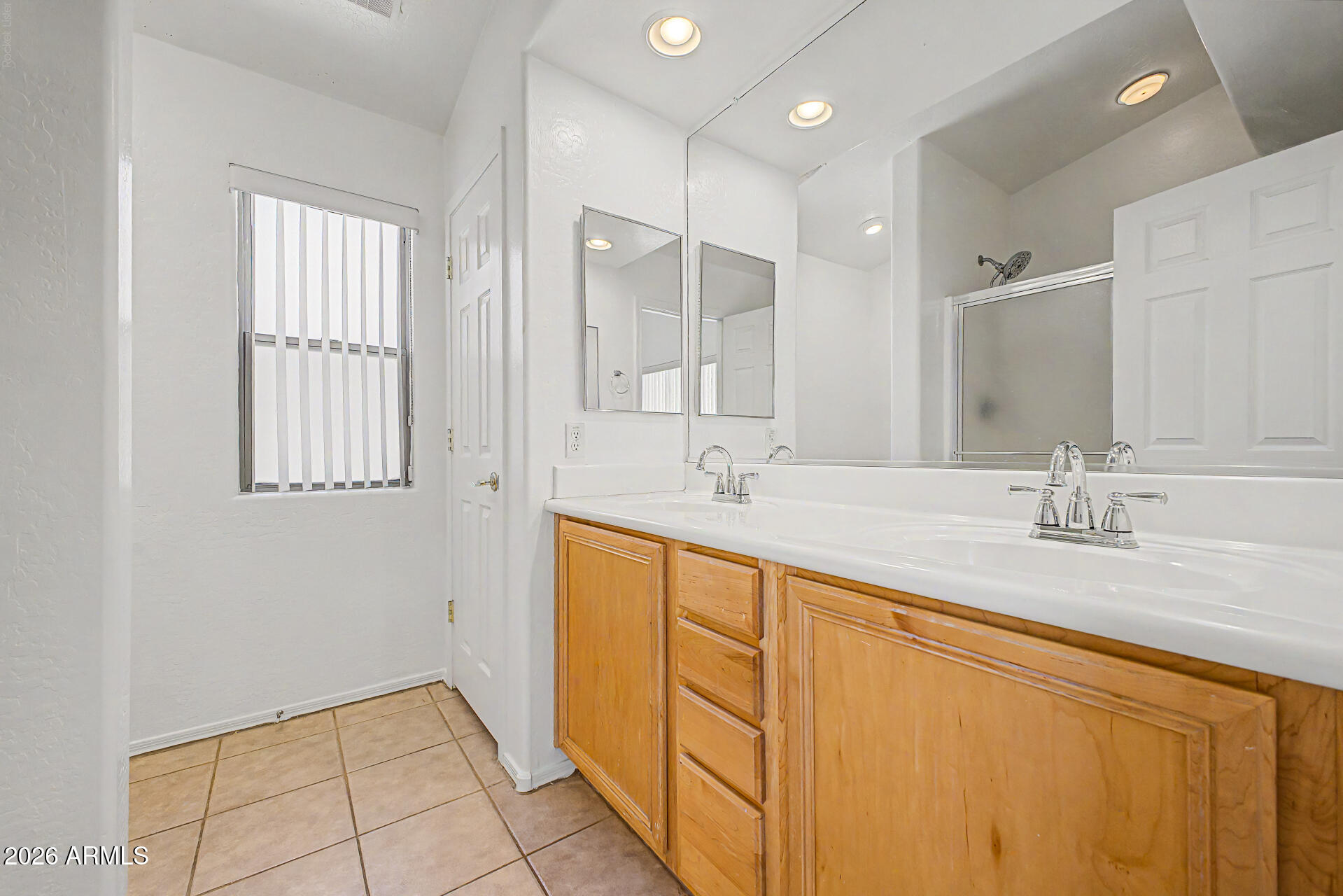 DREAMING SUMMIT - Residential