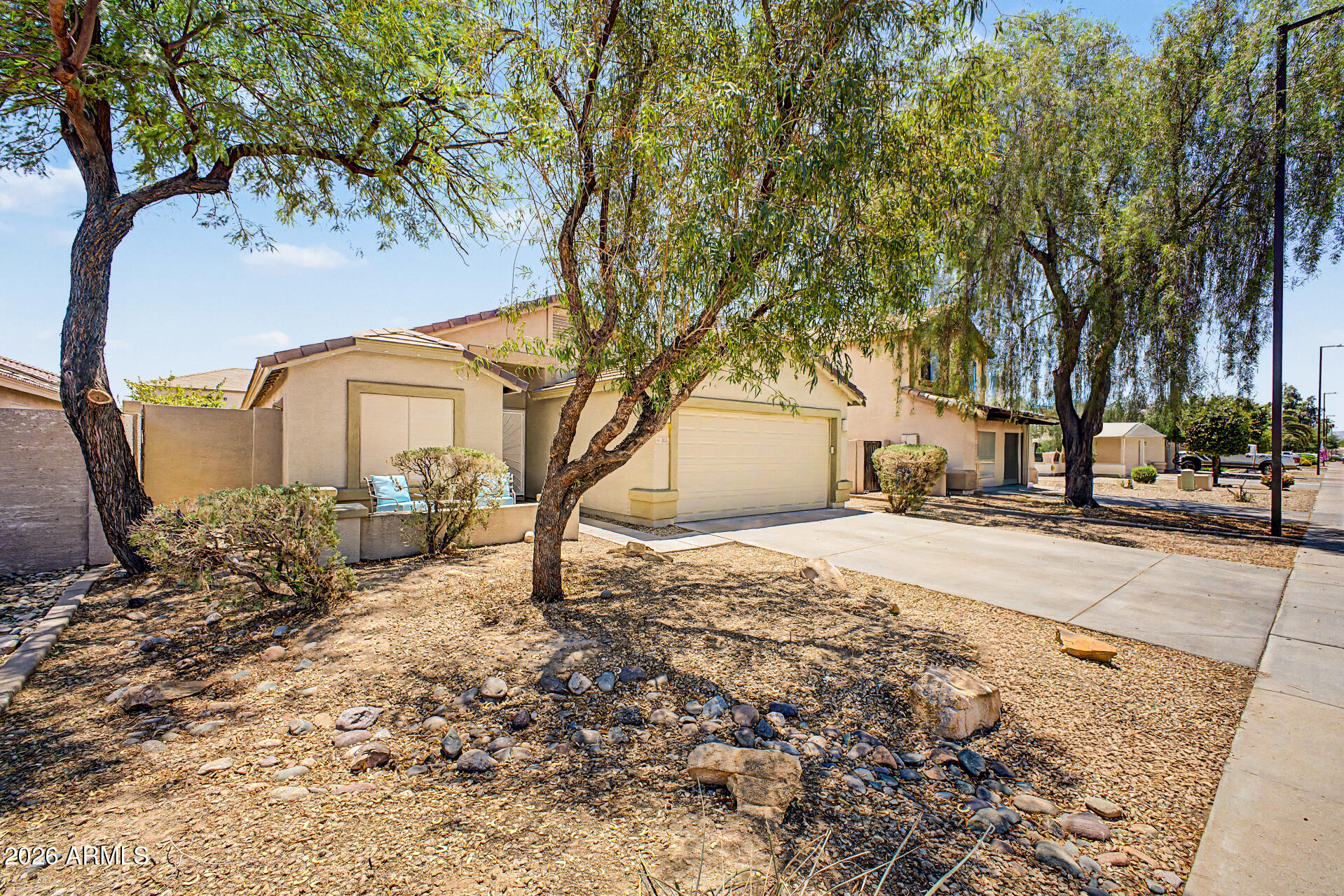 DREAMING SUMMIT - Residential