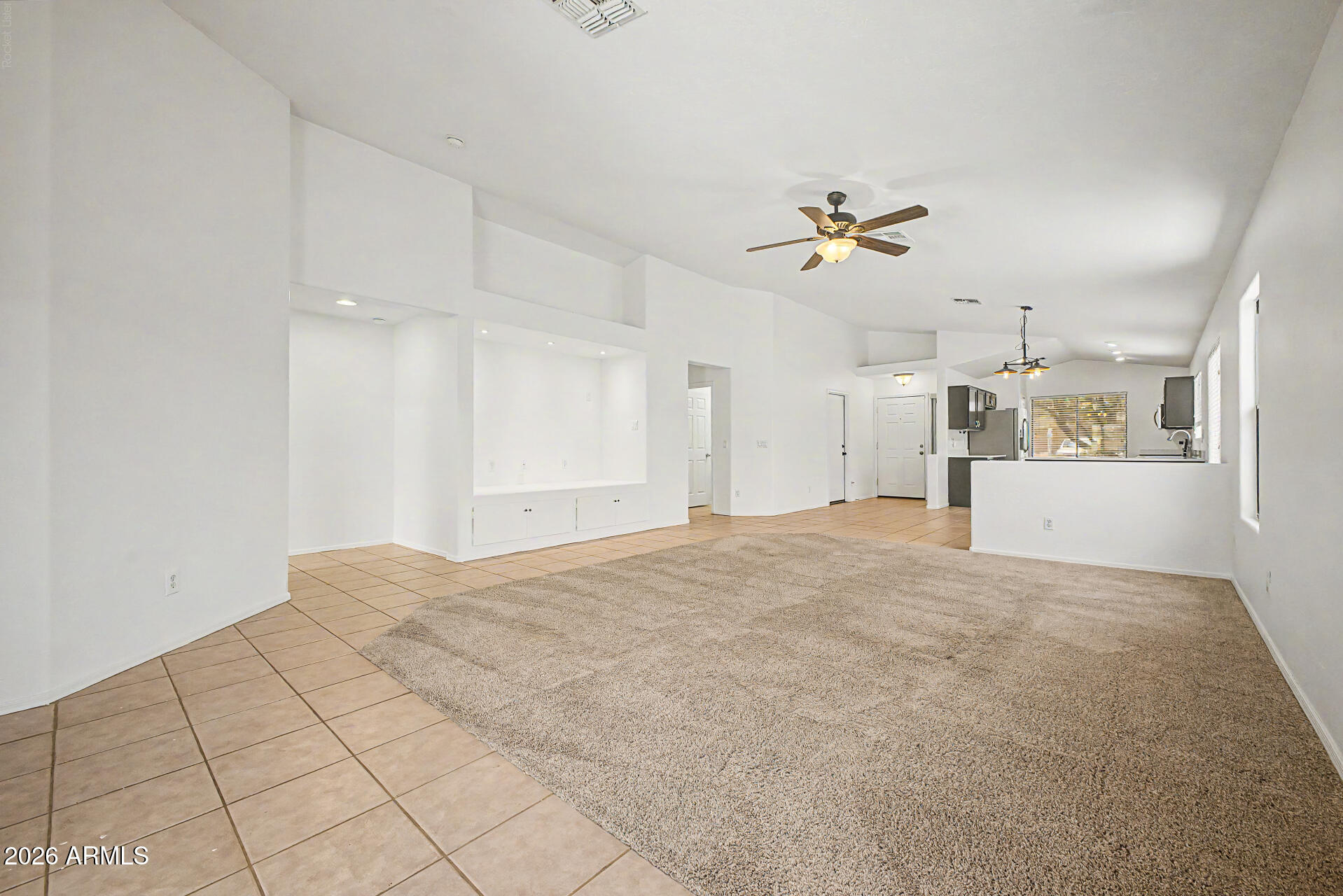 DREAMING SUMMIT - Residential