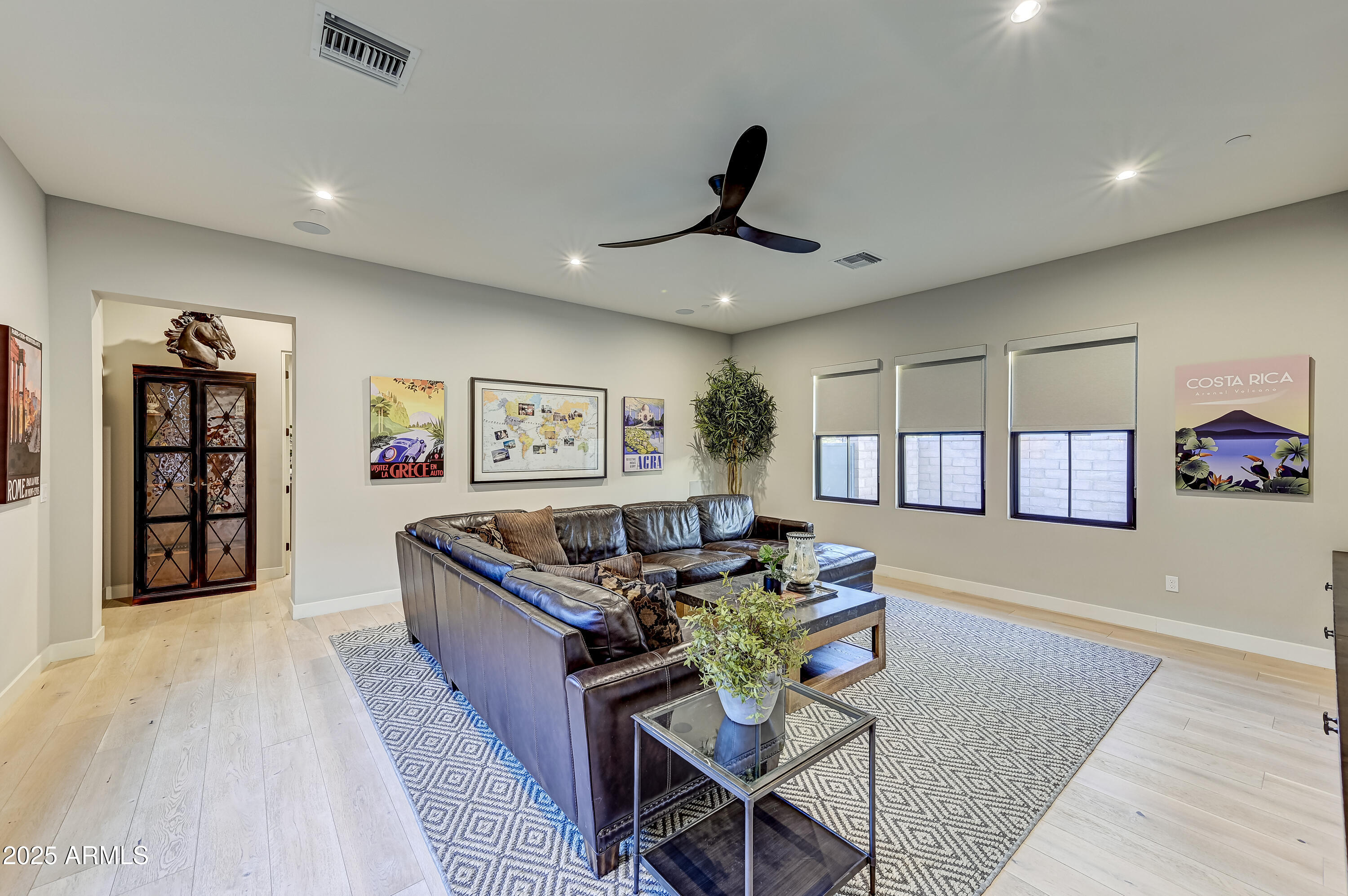 BRONCO ESTATES - Residential
