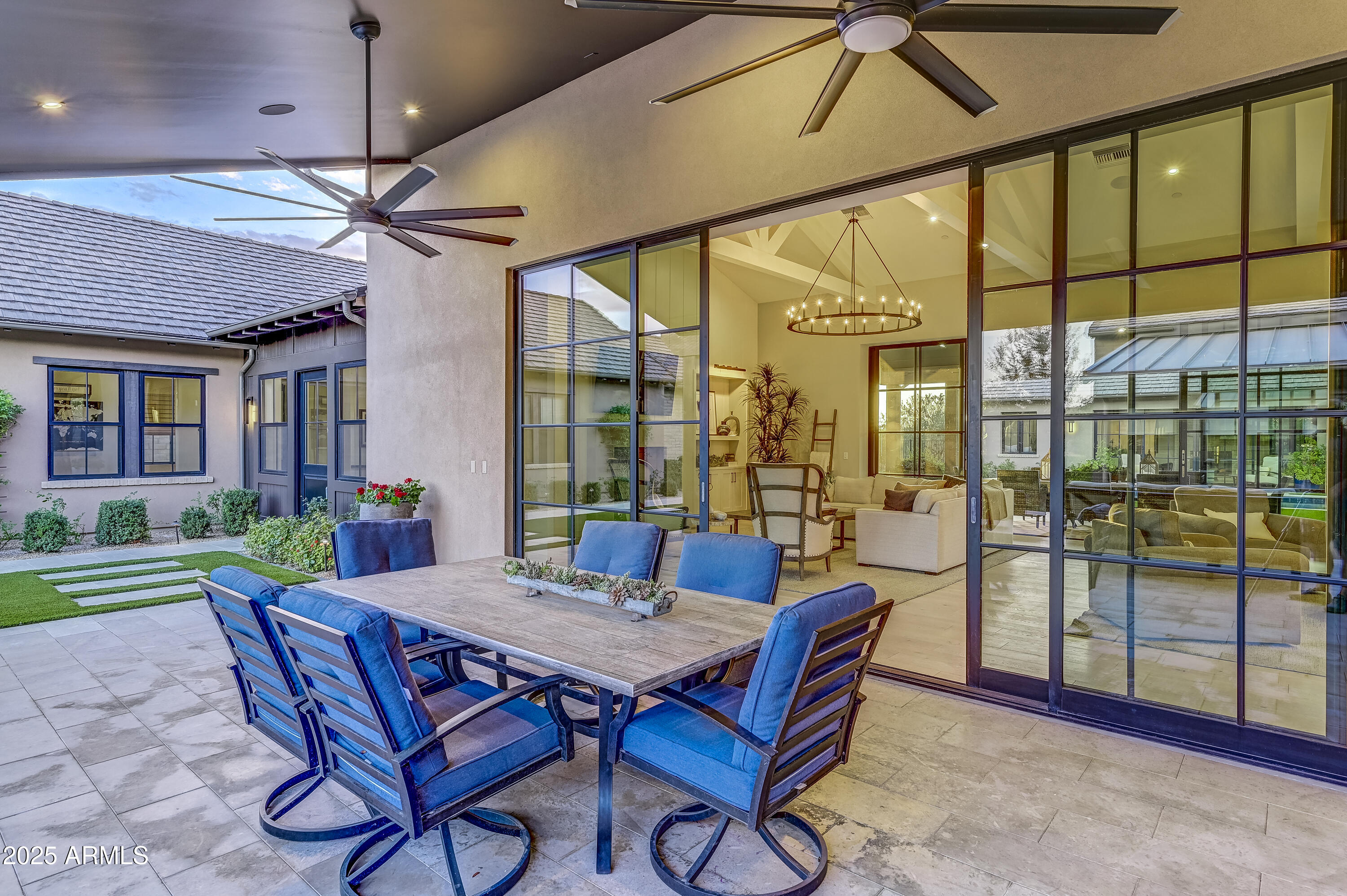 BRONCO ESTATES - Residential
