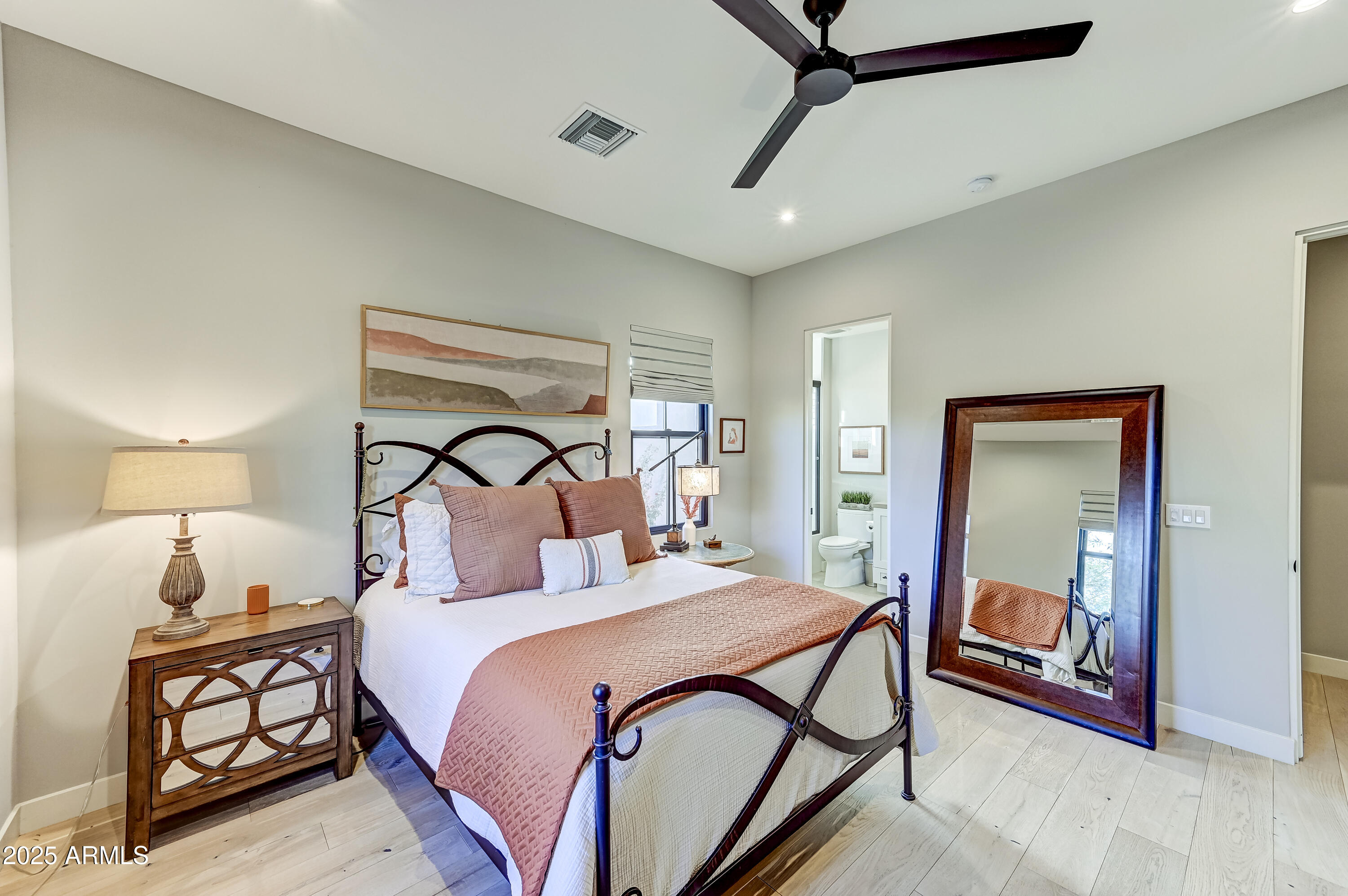 BRONCO ESTATES - Residential