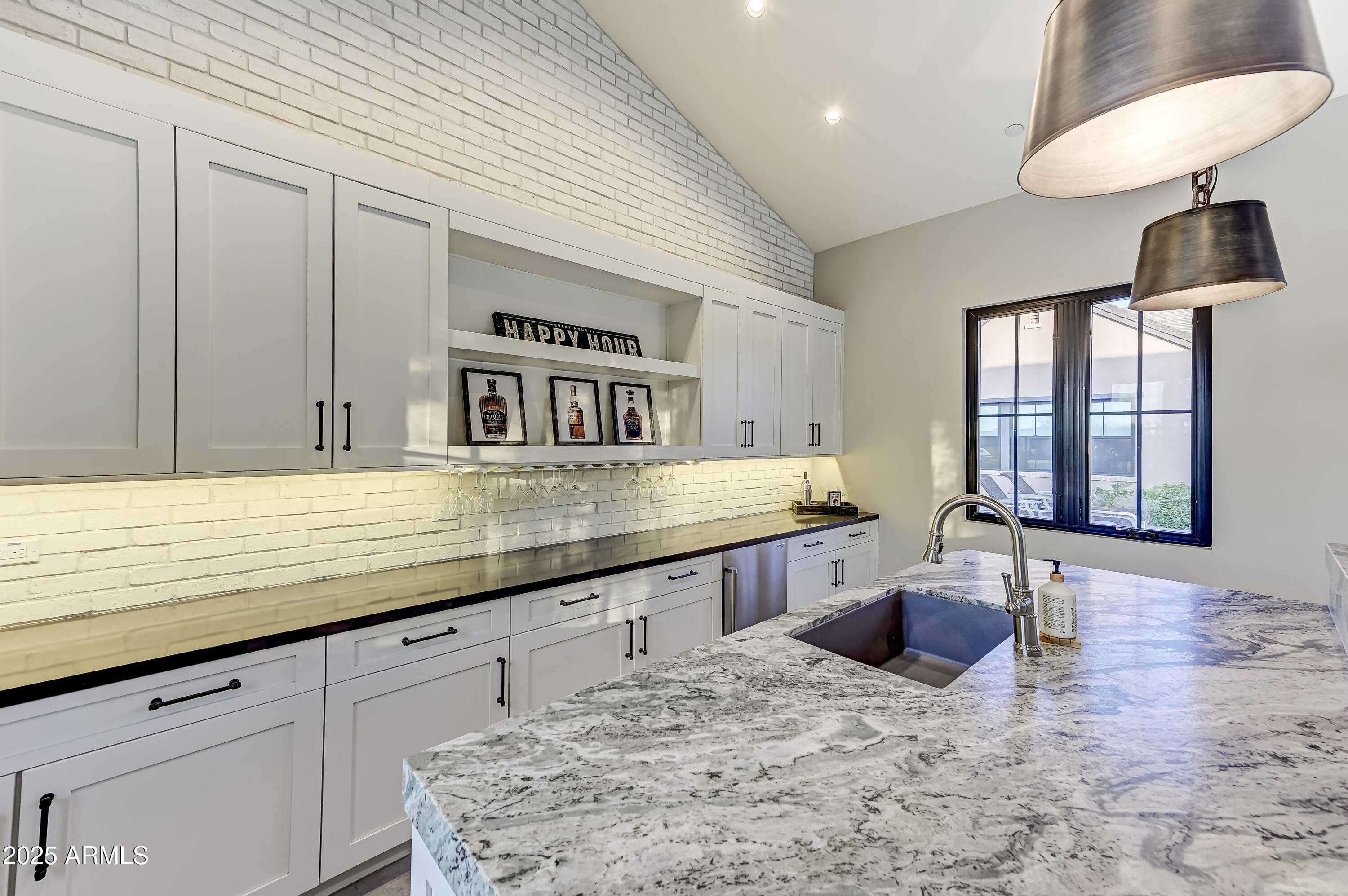 BRONCO ESTATES - Residential