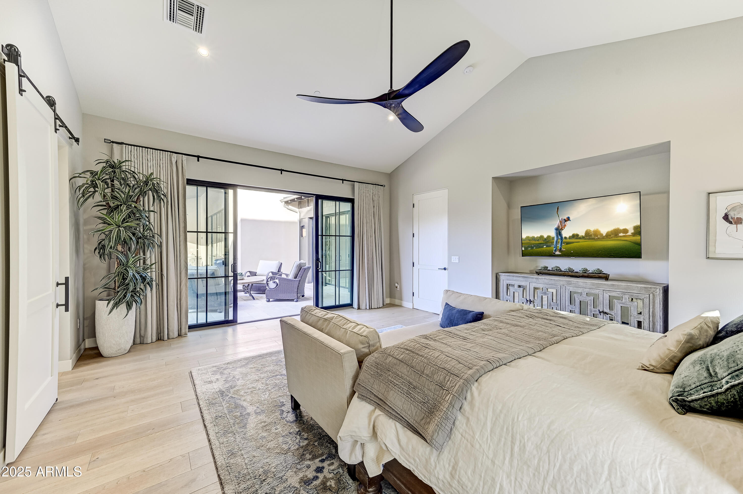 BRONCO ESTATES - Residential