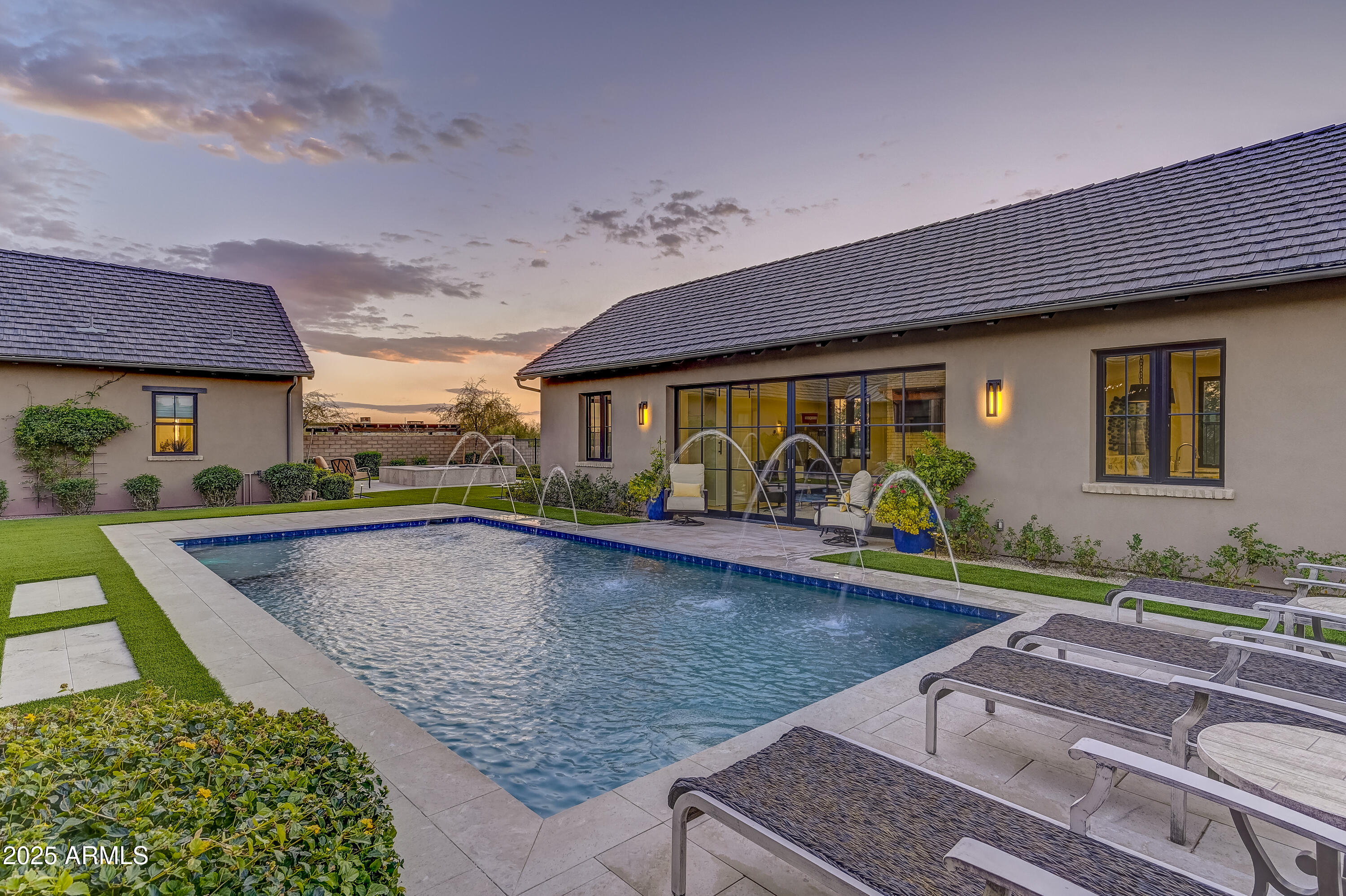 BRONCO ESTATES - Residential
