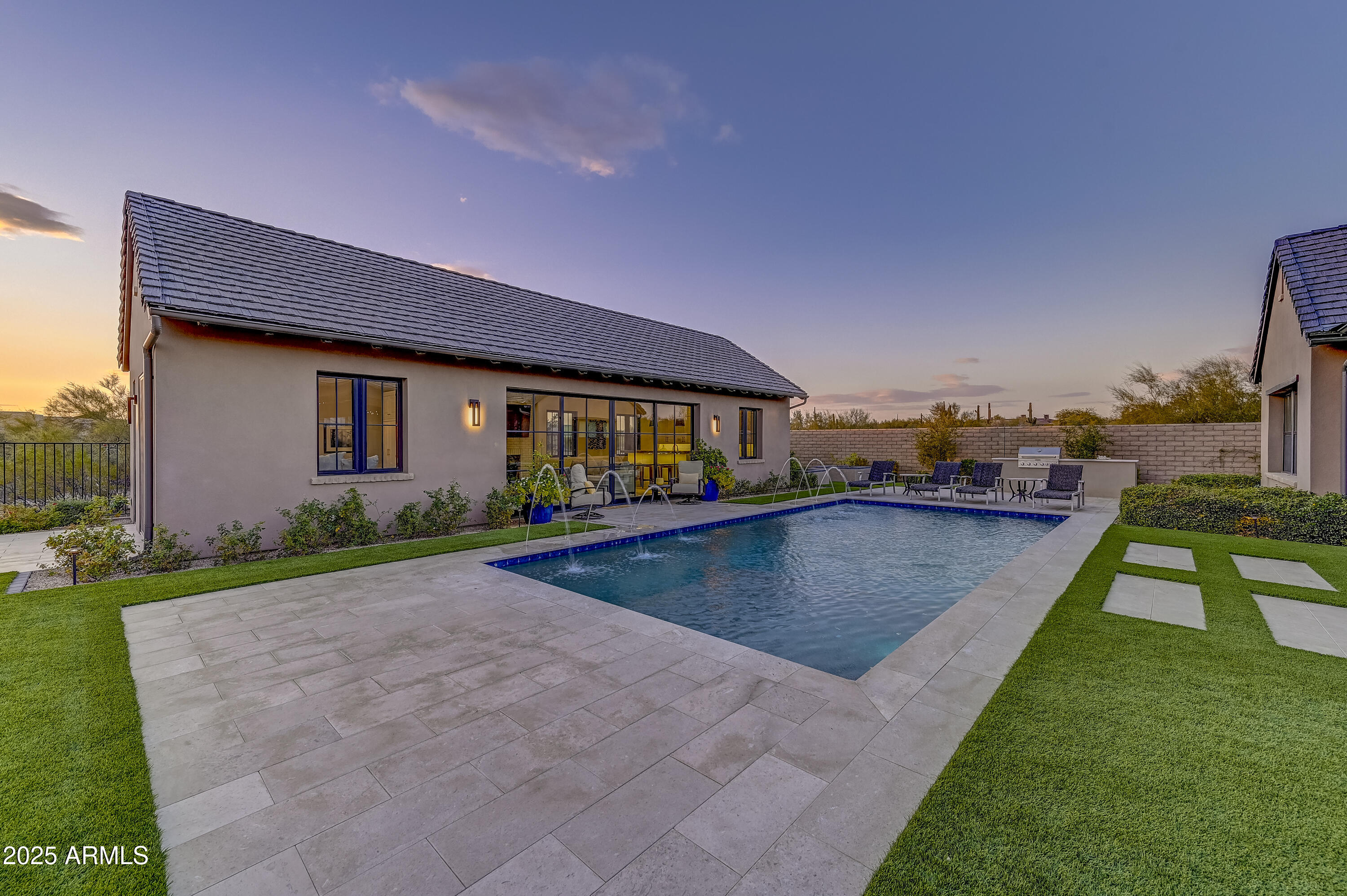BRONCO ESTATES - Residential