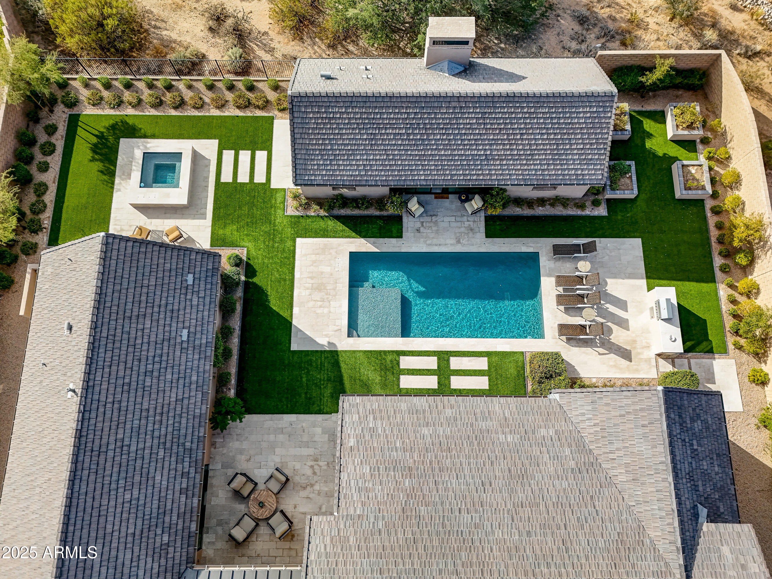 BRONCO ESTATES - Residential