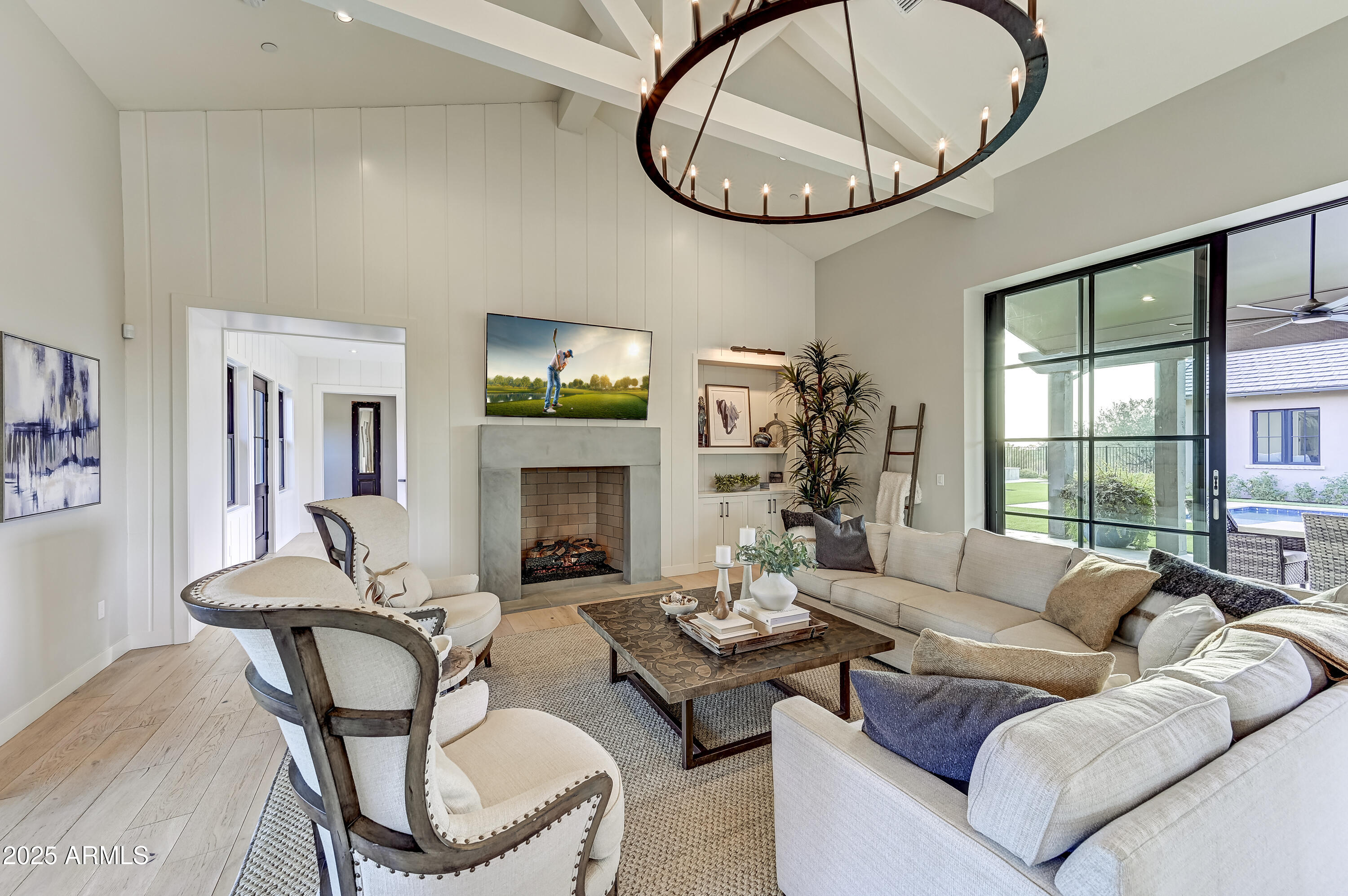 BRONCO ESTATES - Residential