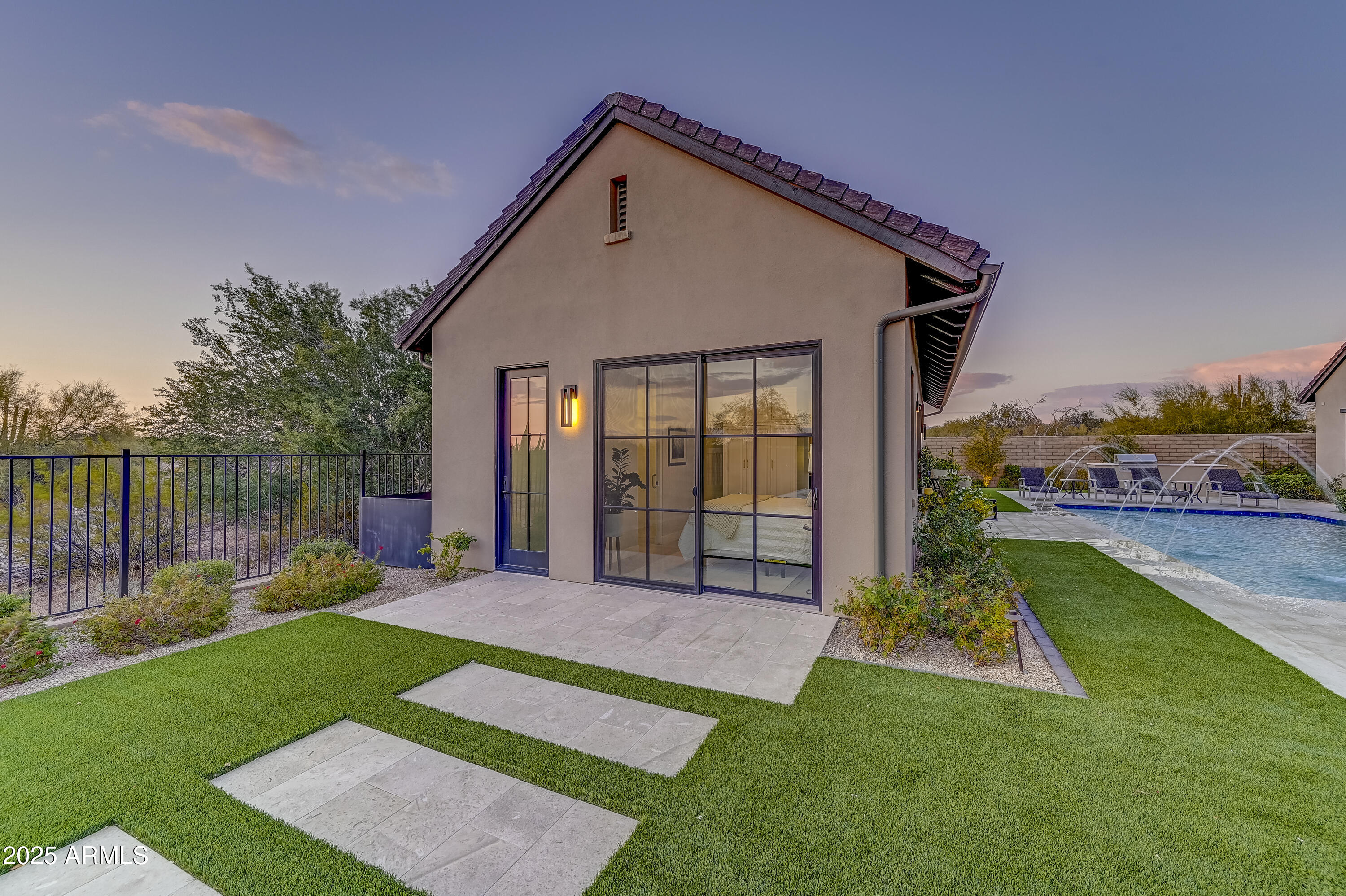 BRONCO ESTATES - Residential
