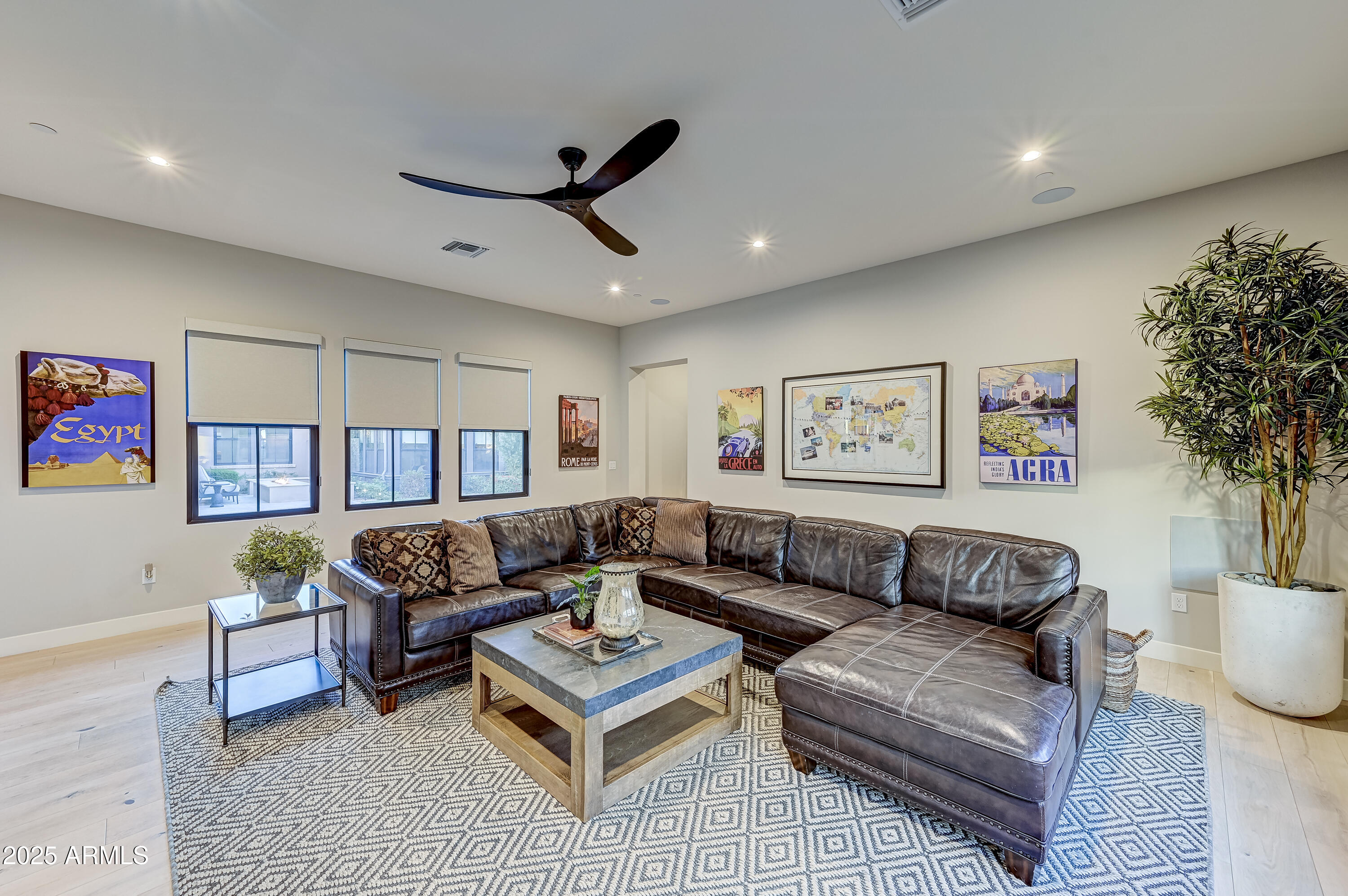 BRONCO ESTATES - Residential