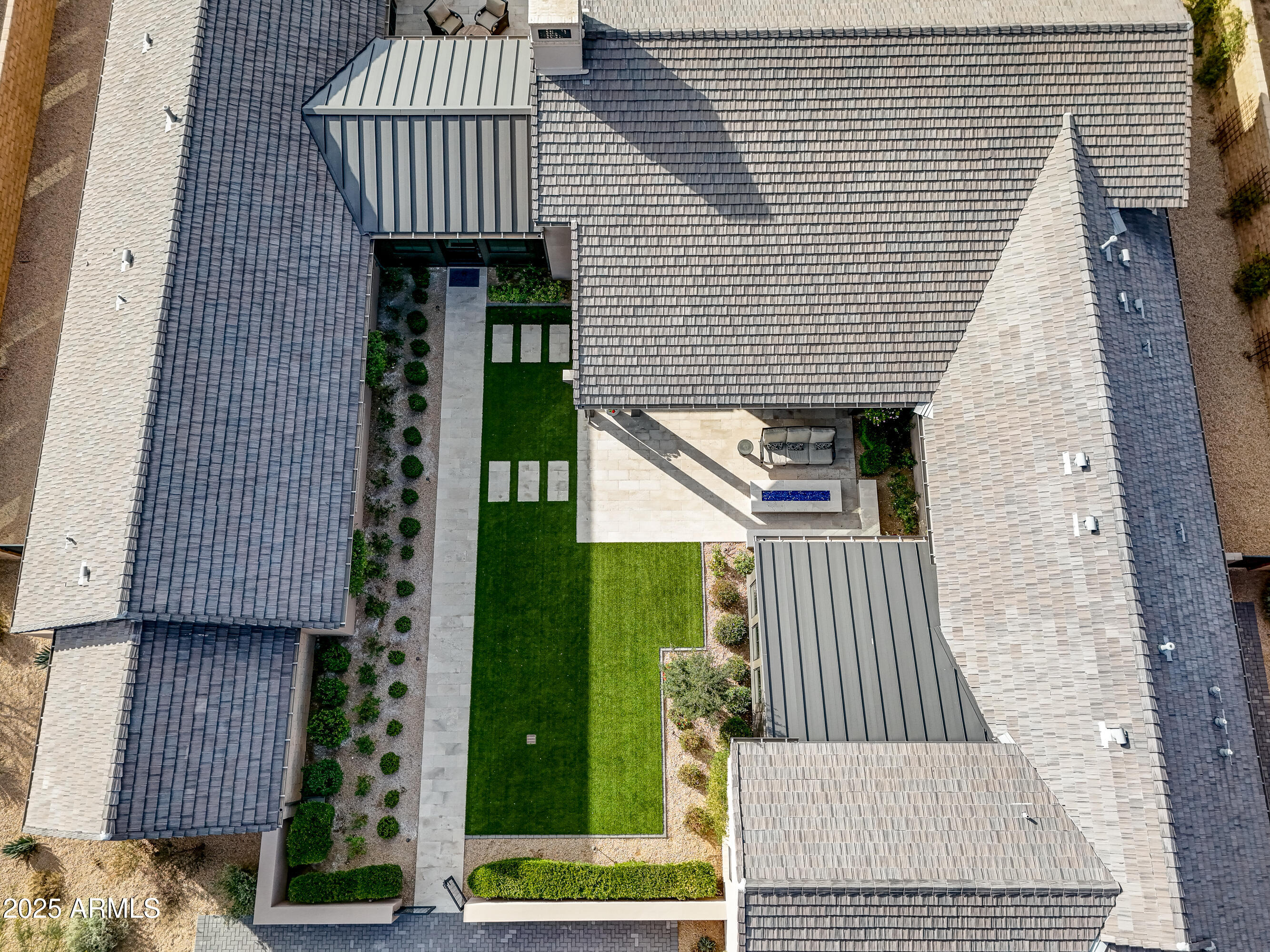 BRONCO ESTATES - Residential