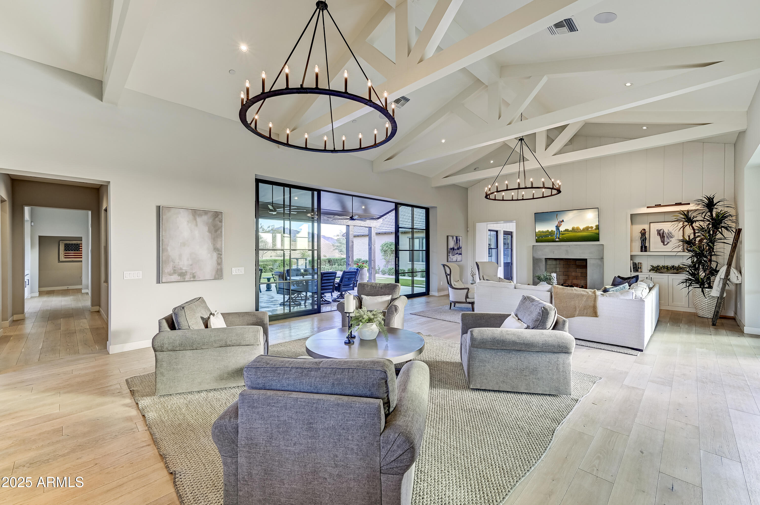 BRONCO ESTATES - Residential