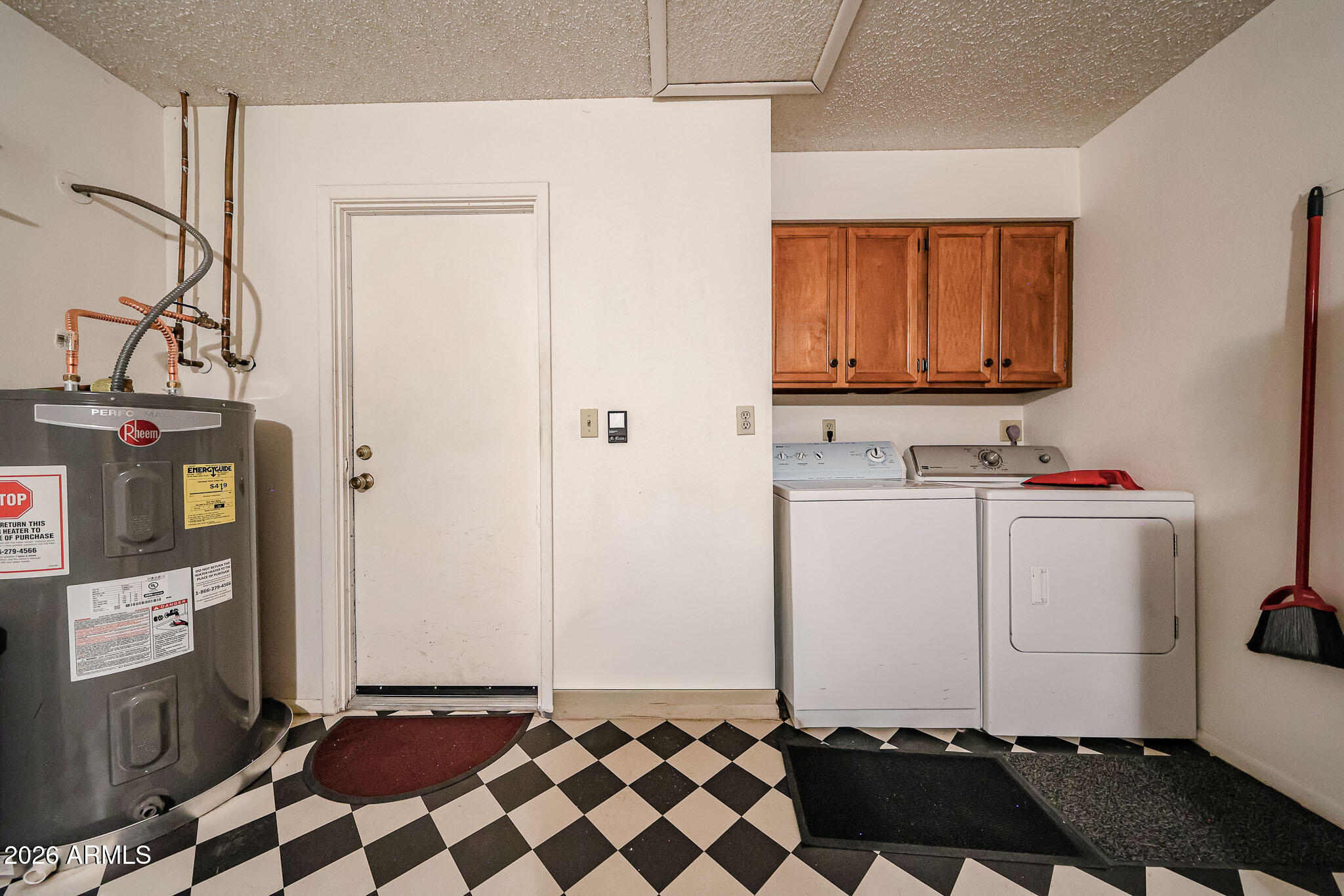 LEISURE WORLD PLAT 15 LOTS 1405 THRU 1512 1515 THR - Residential