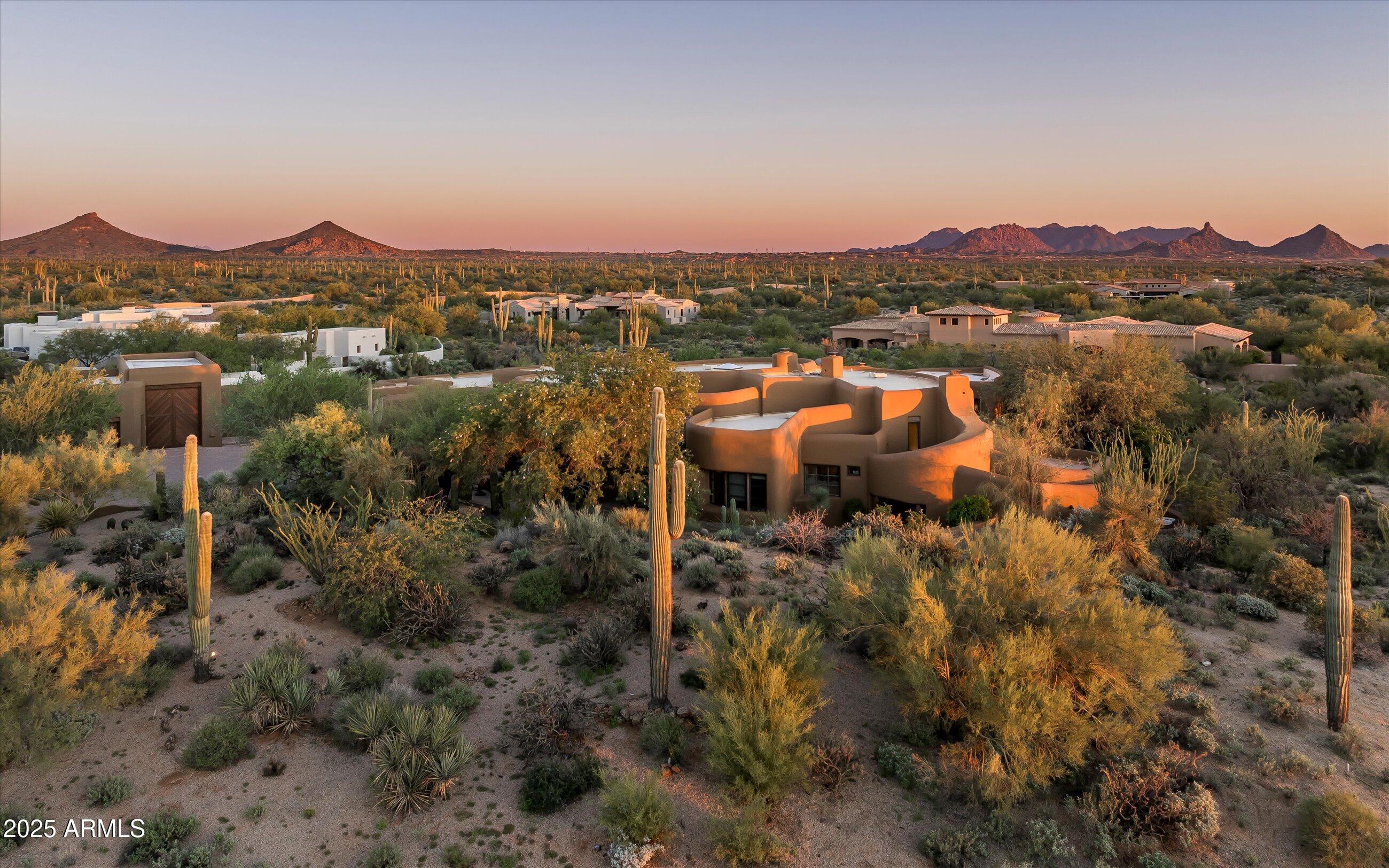 WHISPER ROCK - Residential