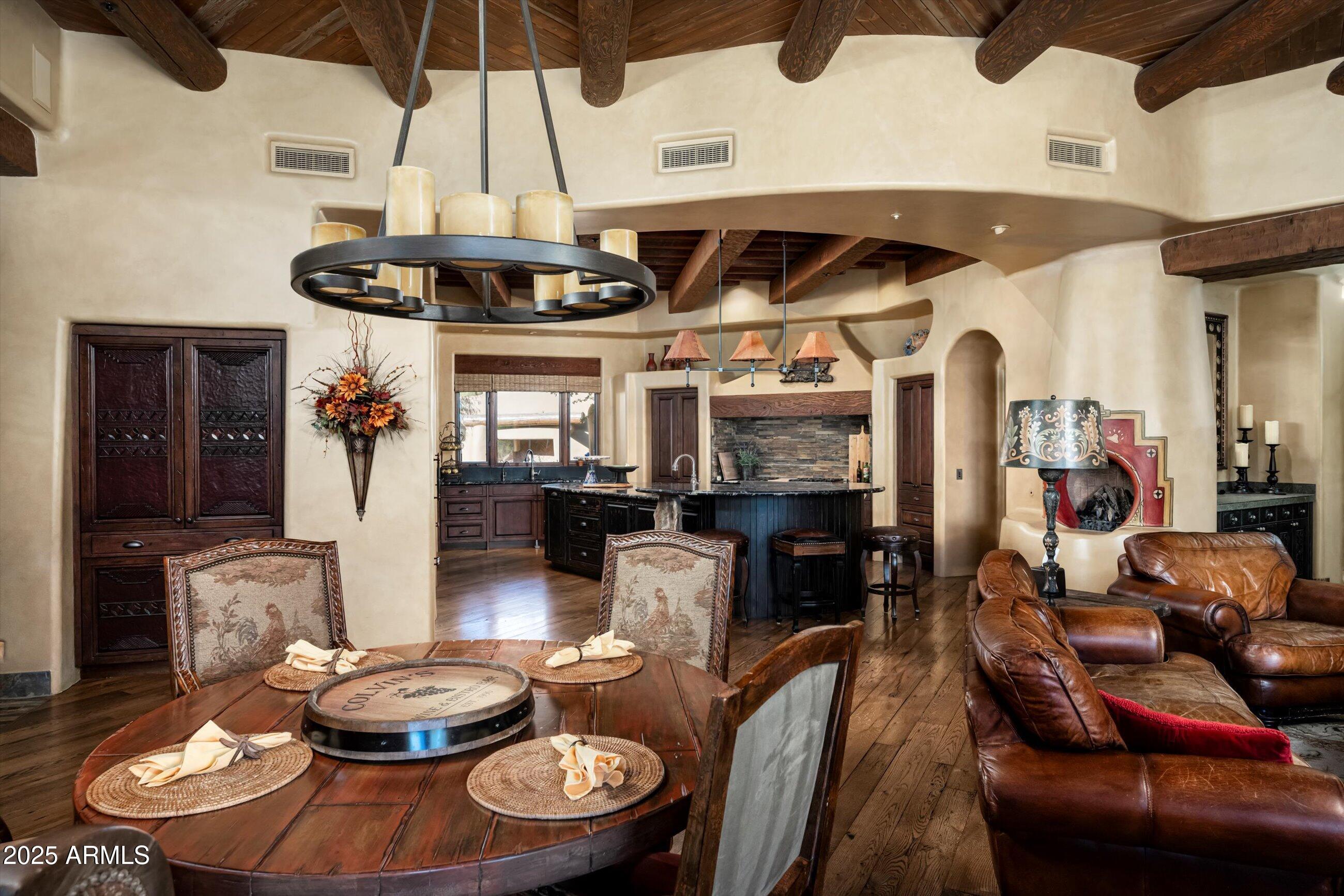 WHISPER ROCK - Residential