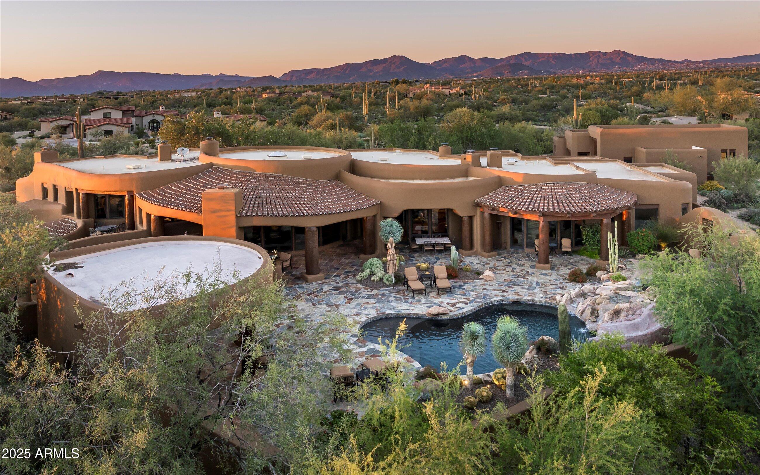 WHISPER ROCK - Residential