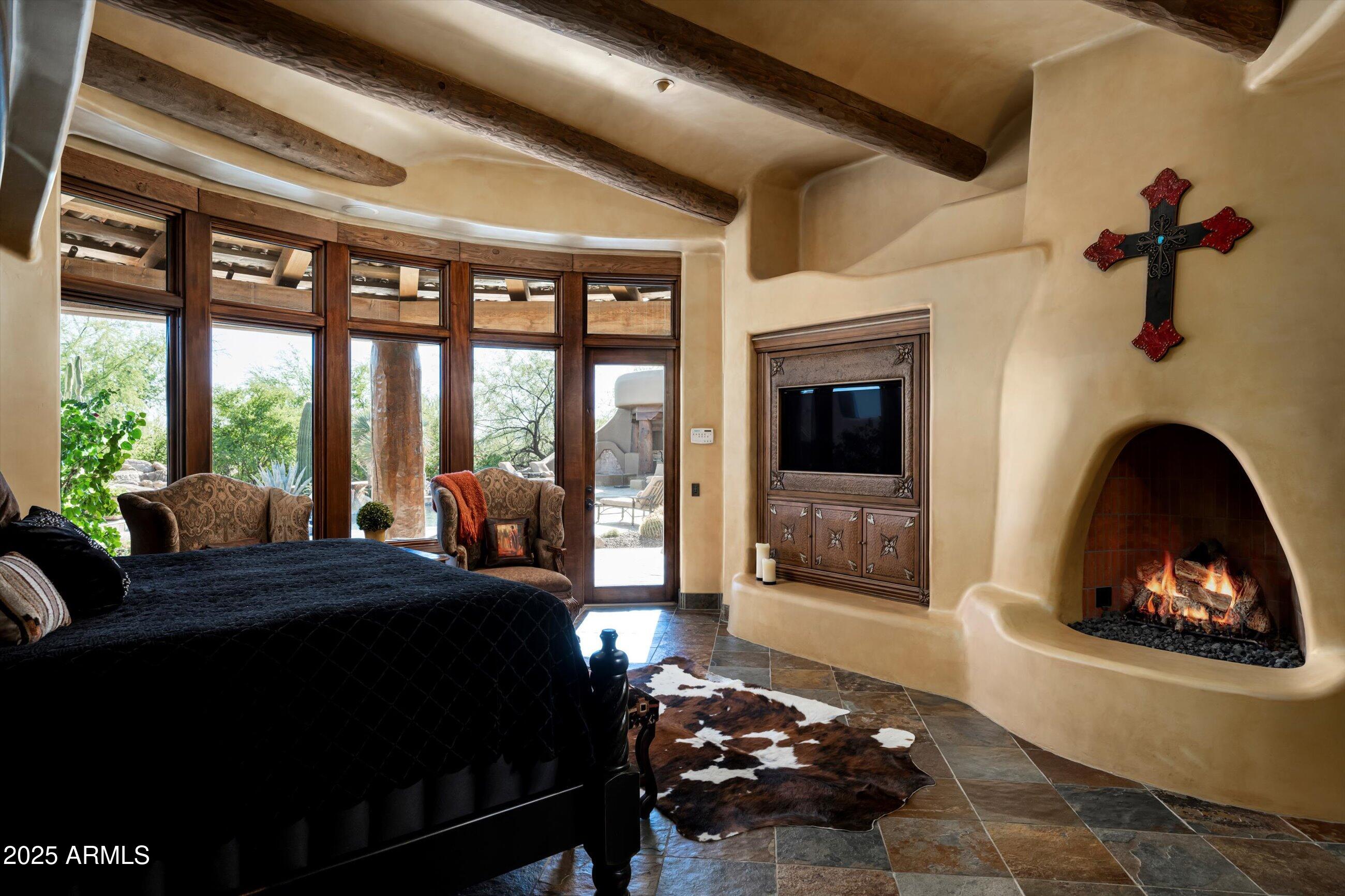 WHISPER ROCK - Residential