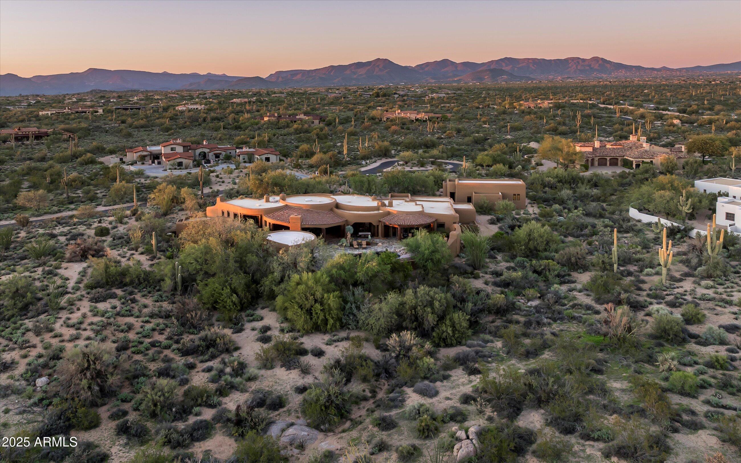 WHISPER ROCK - Residential