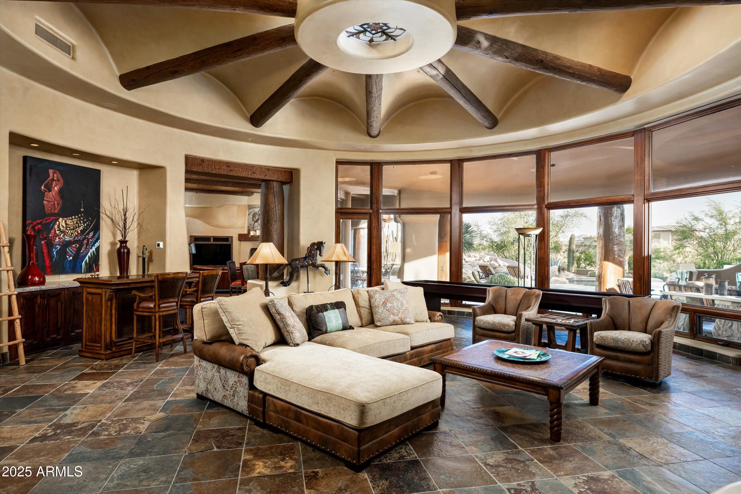 WHISPER ROCK - Residential
