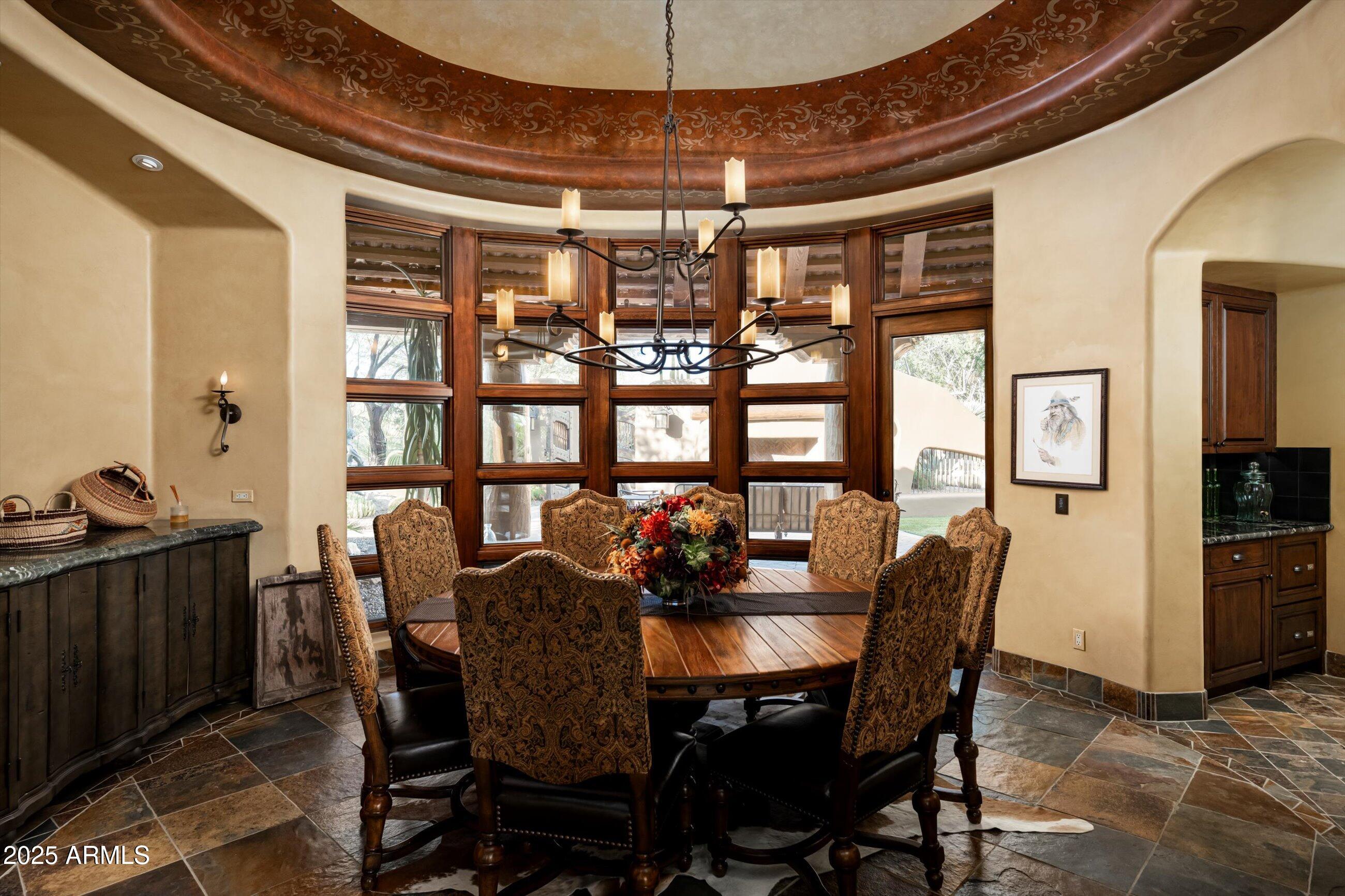 WHISPER ROCK - Residential