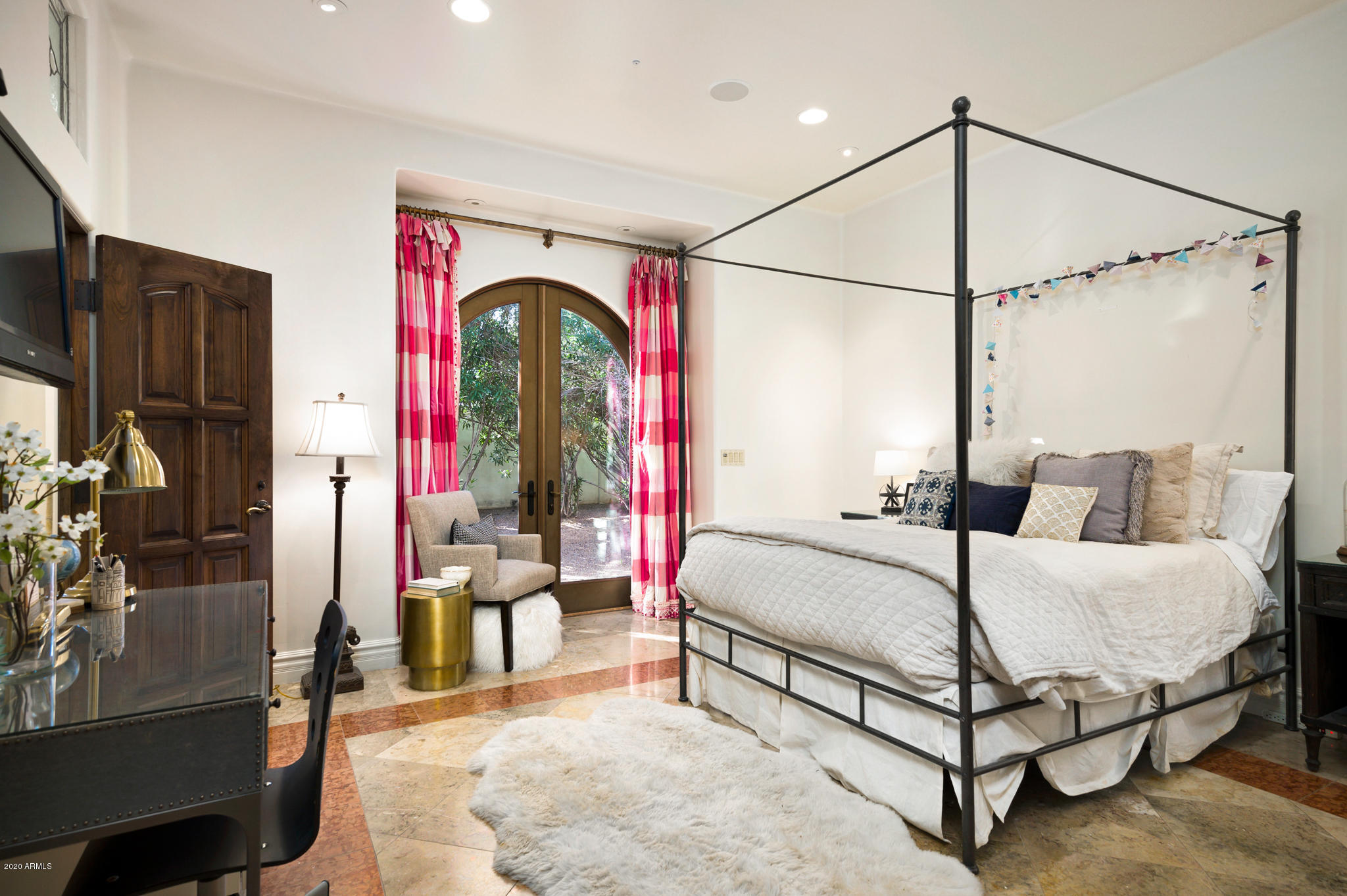 PARADISE RANCH LT 1-8 - Residential