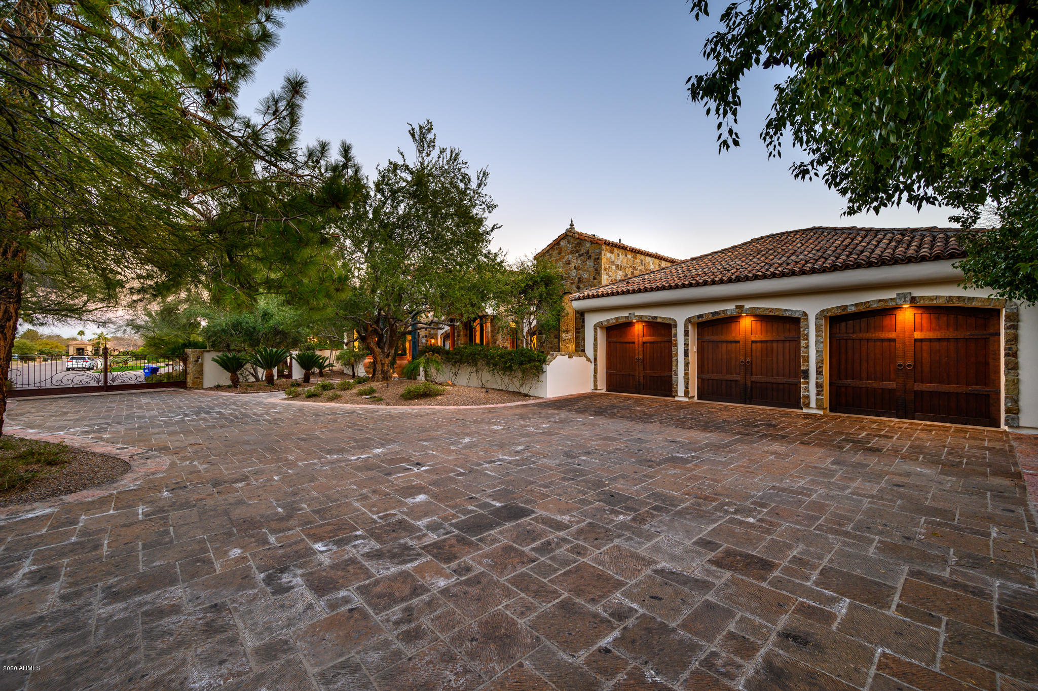 PARADISE RANCH LT 1-8 - Residential