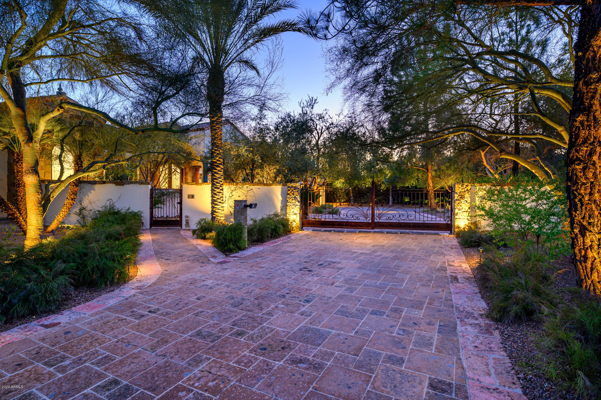 PARADISE RANCH LT 1-8 - Residential