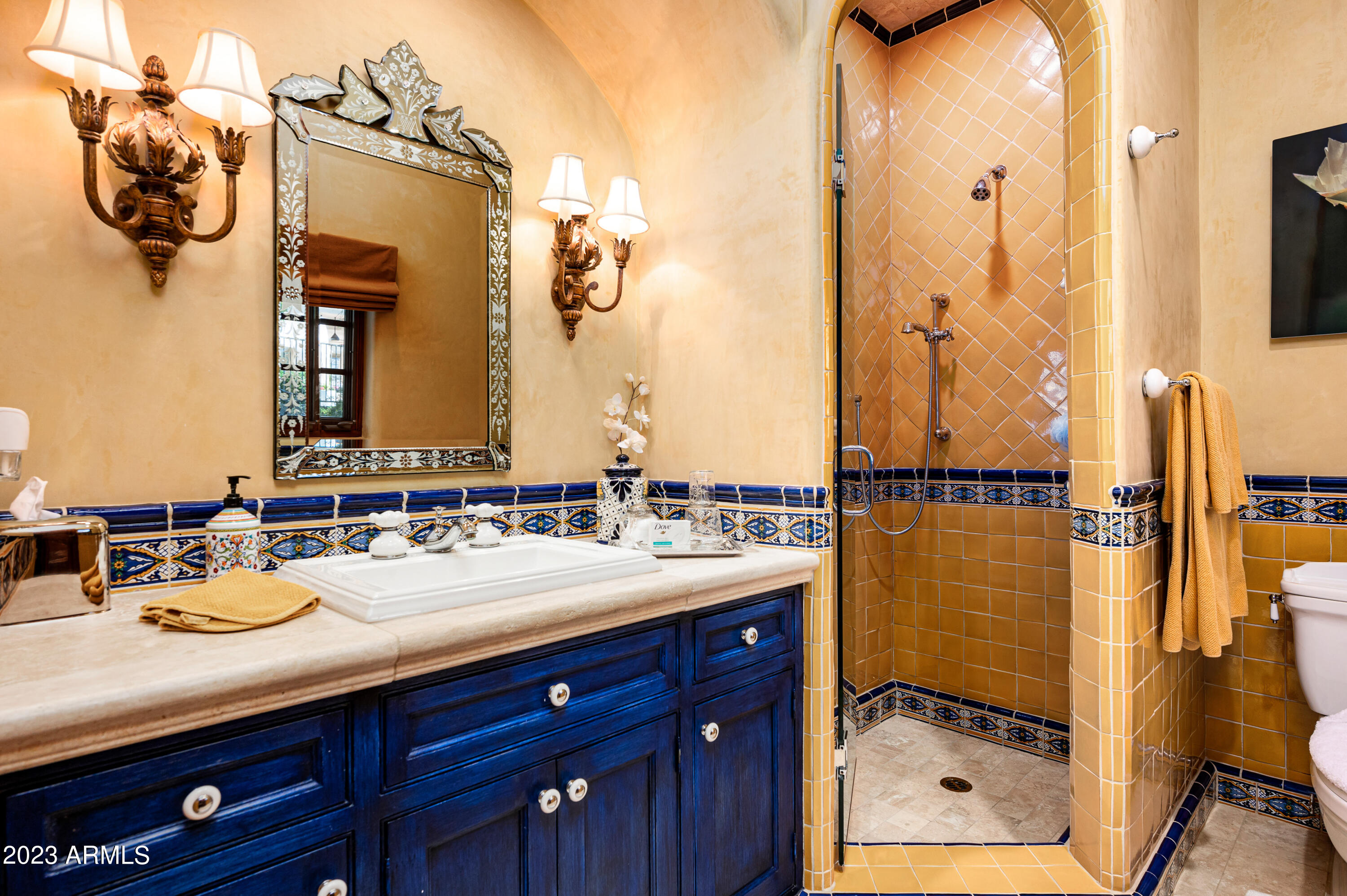 ARROYO HEIGHTS - Residential