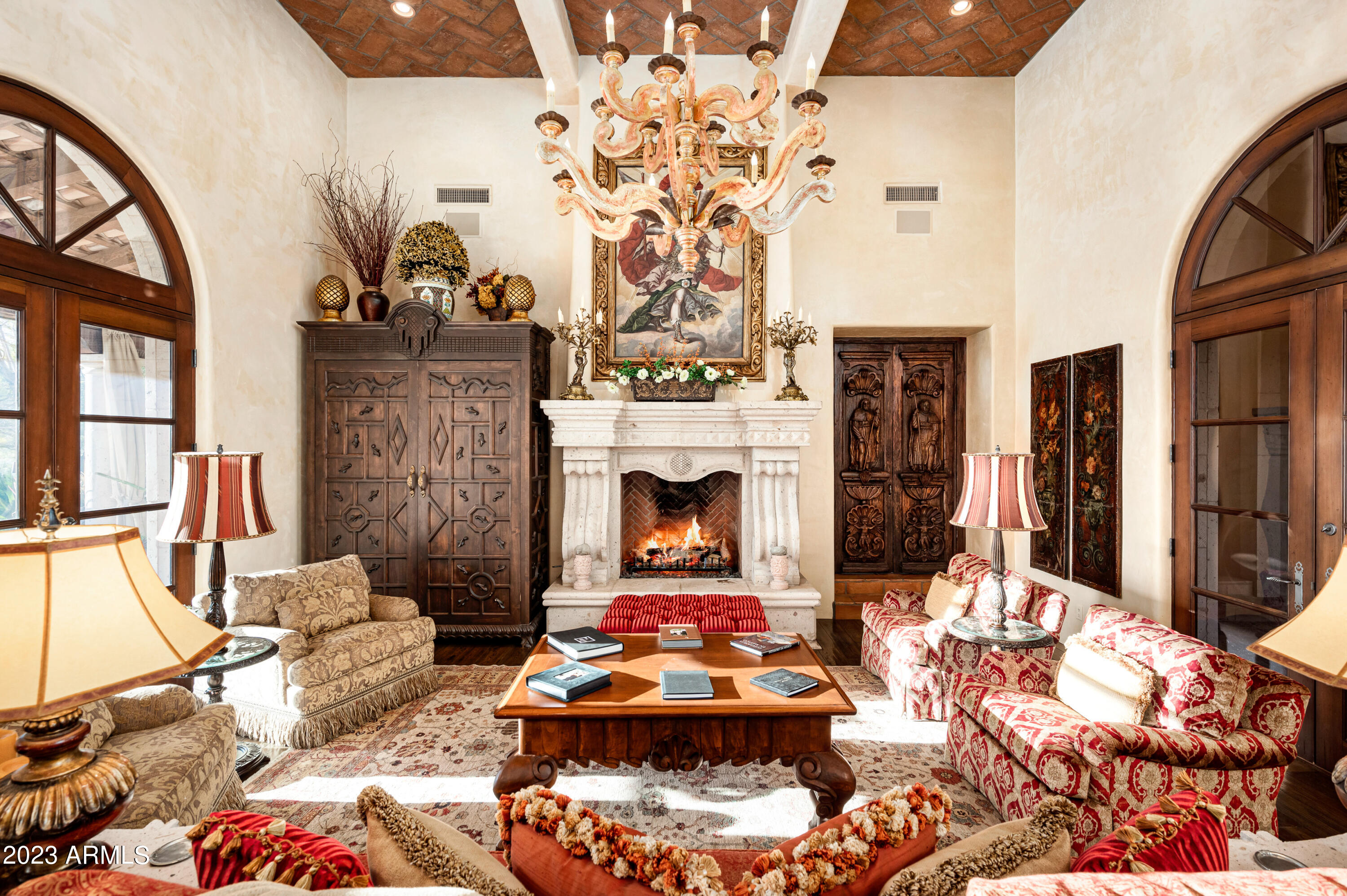 ARROYO HEIGHTS - Residential