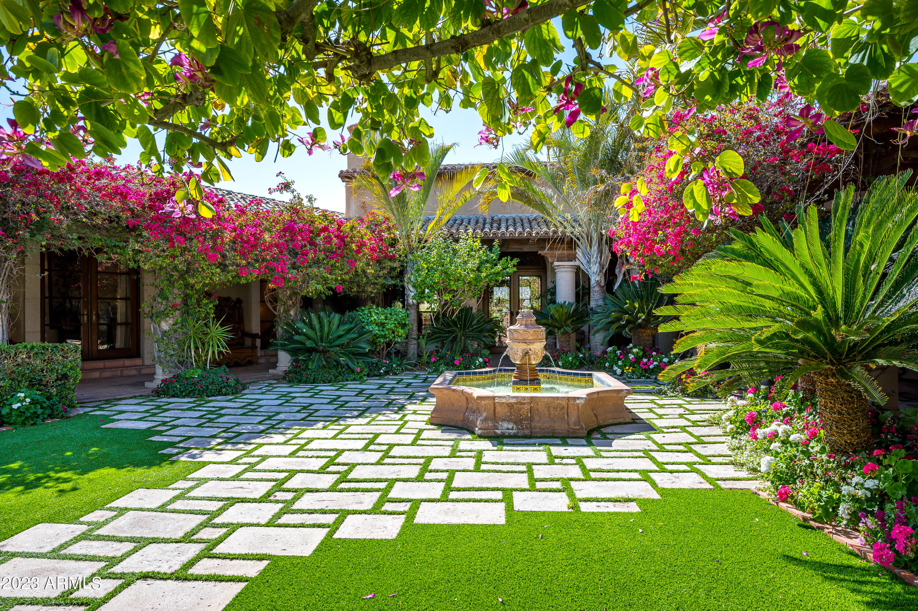 ARROYO HEIGHTS - Residential
