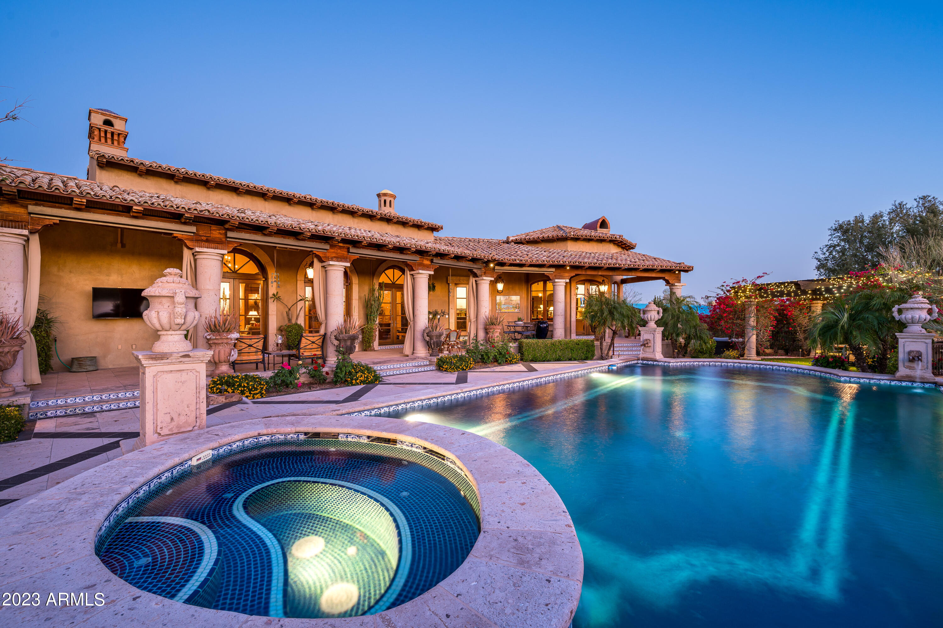 ARROYO HEIGHTS - Residential